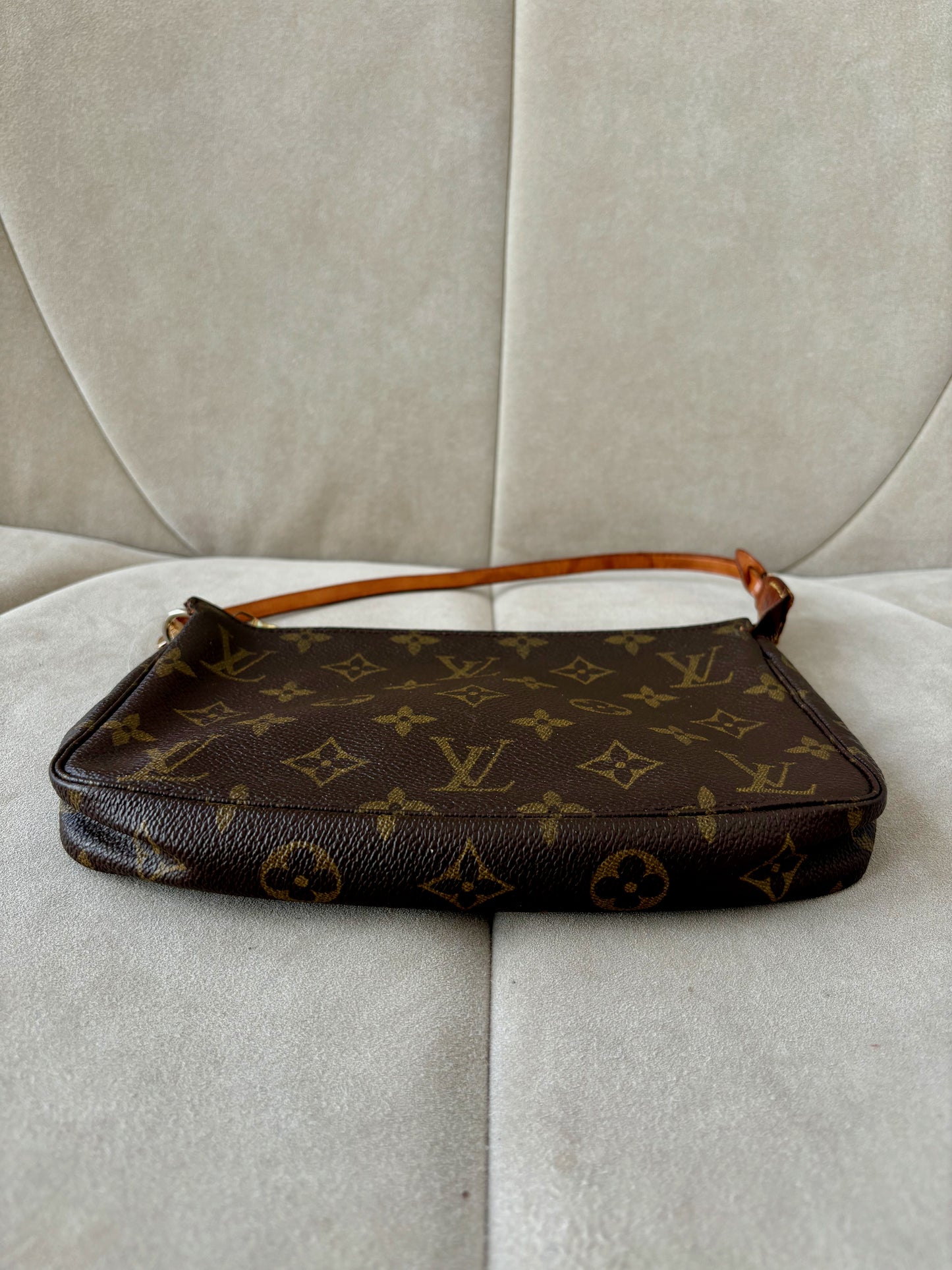 LOUIS VUITTON Sac Pochette Accessoire