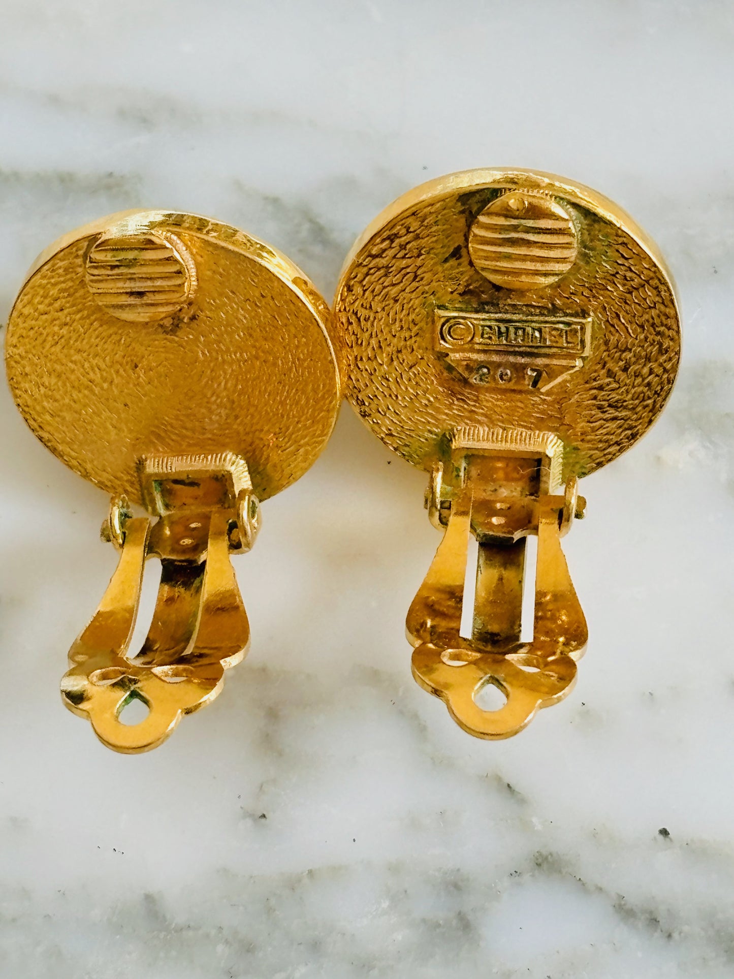 CHANEL Boucles d'oreilles circa 90