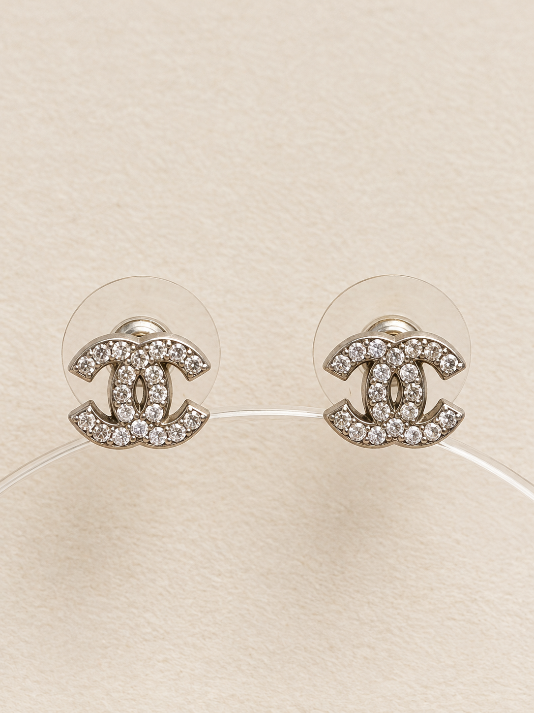 CHANEL Boucles d'oreilles CC