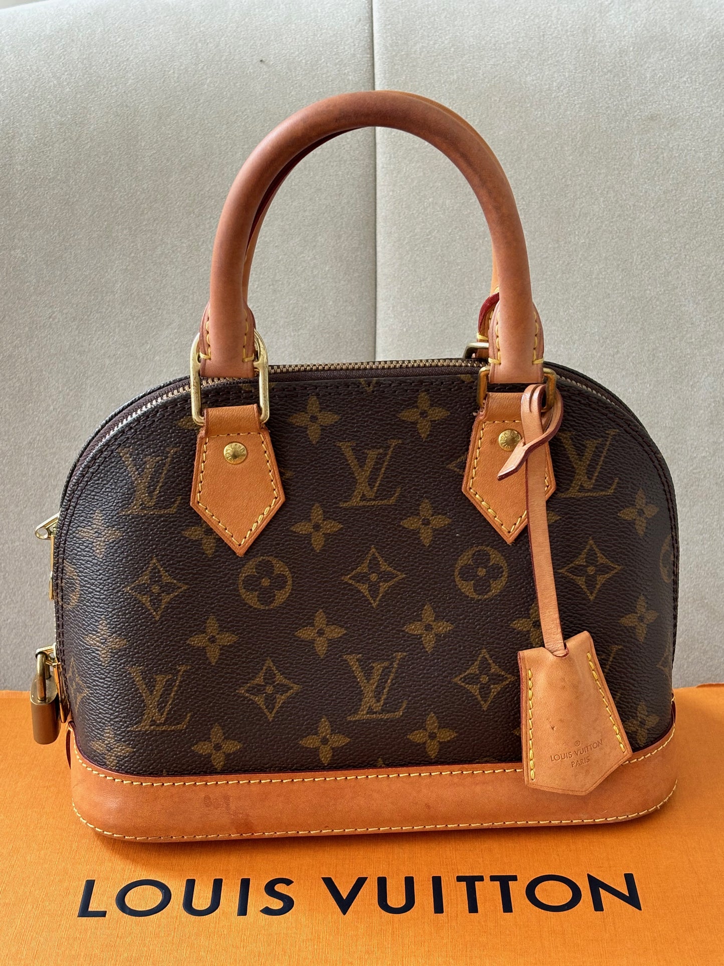 LOUIS VUITTON Sac Alma BB