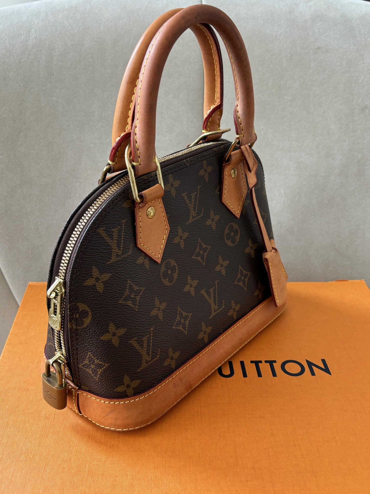 LOUIS VUITTON Sac Alma BB