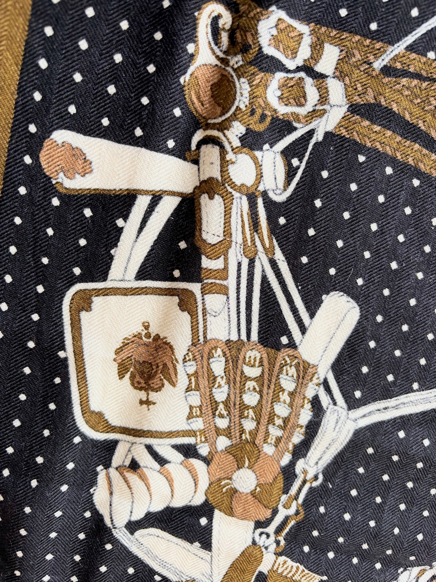HERMÈS Châle Bandana