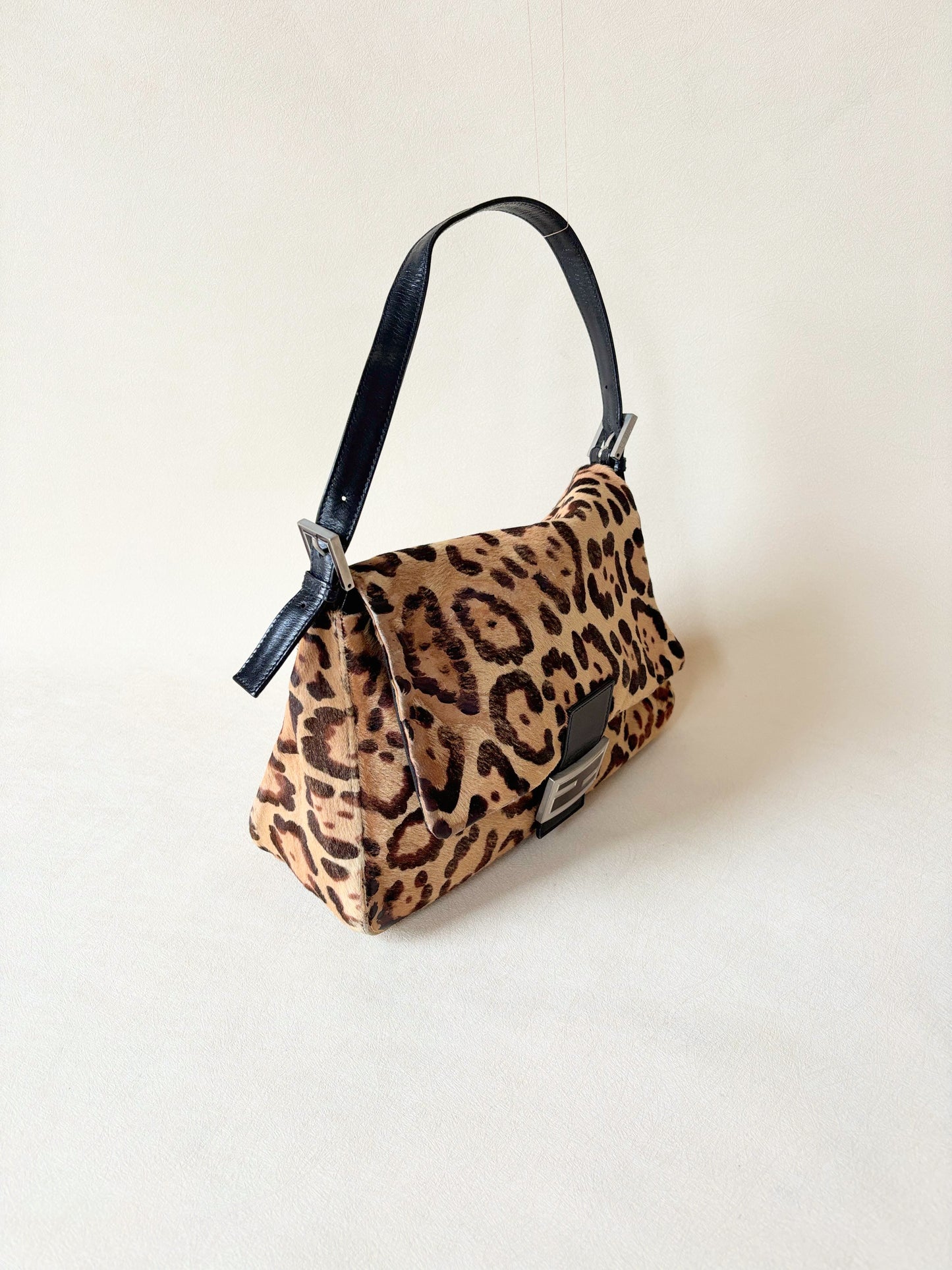 FENDI Sac Mamma Baguette Léopard