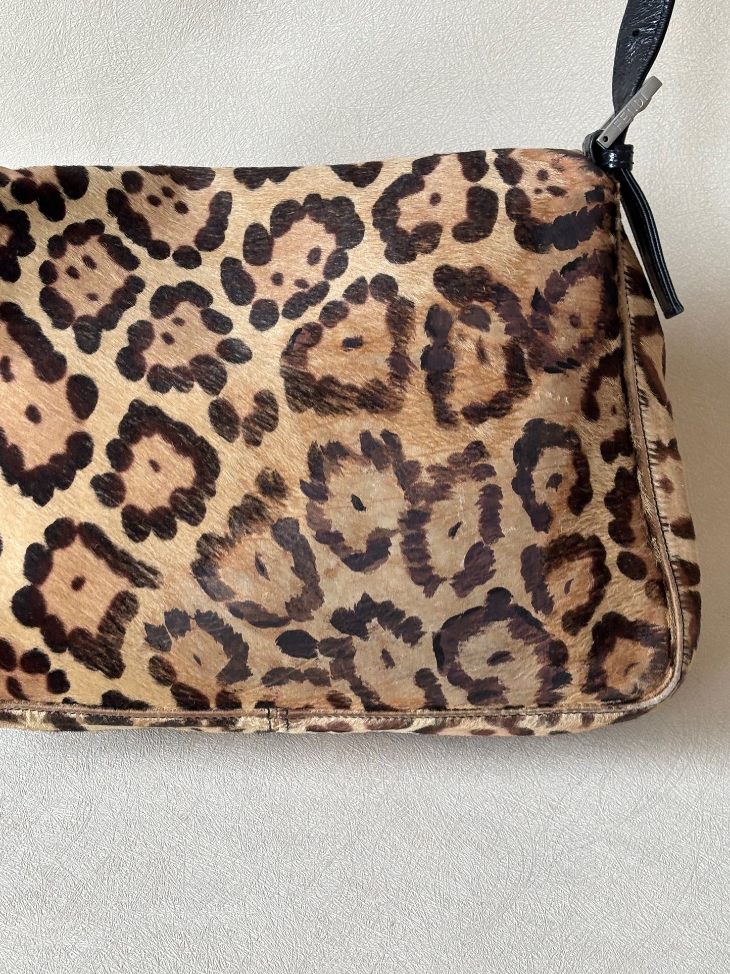 FENDI Sac Mamma Baguette Léopard