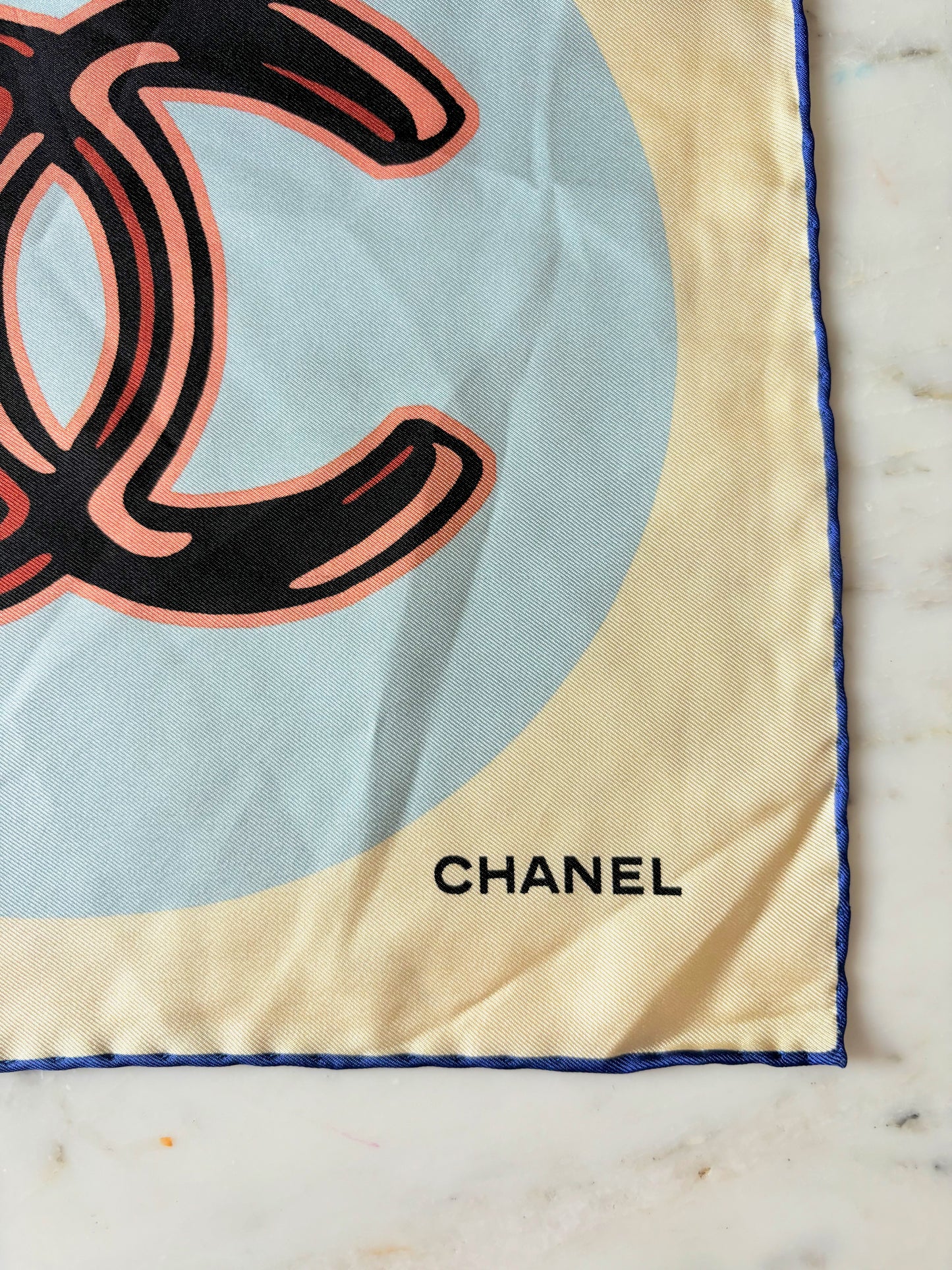 CHANEL Foulard en soie