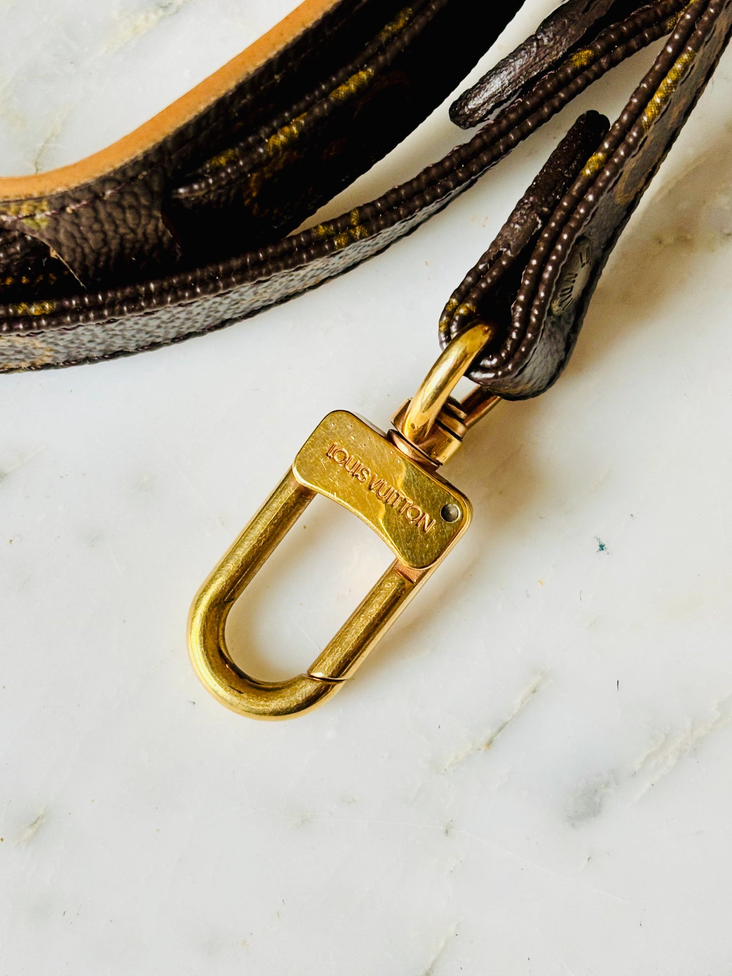 LOUIS VUITTON Bandoulière