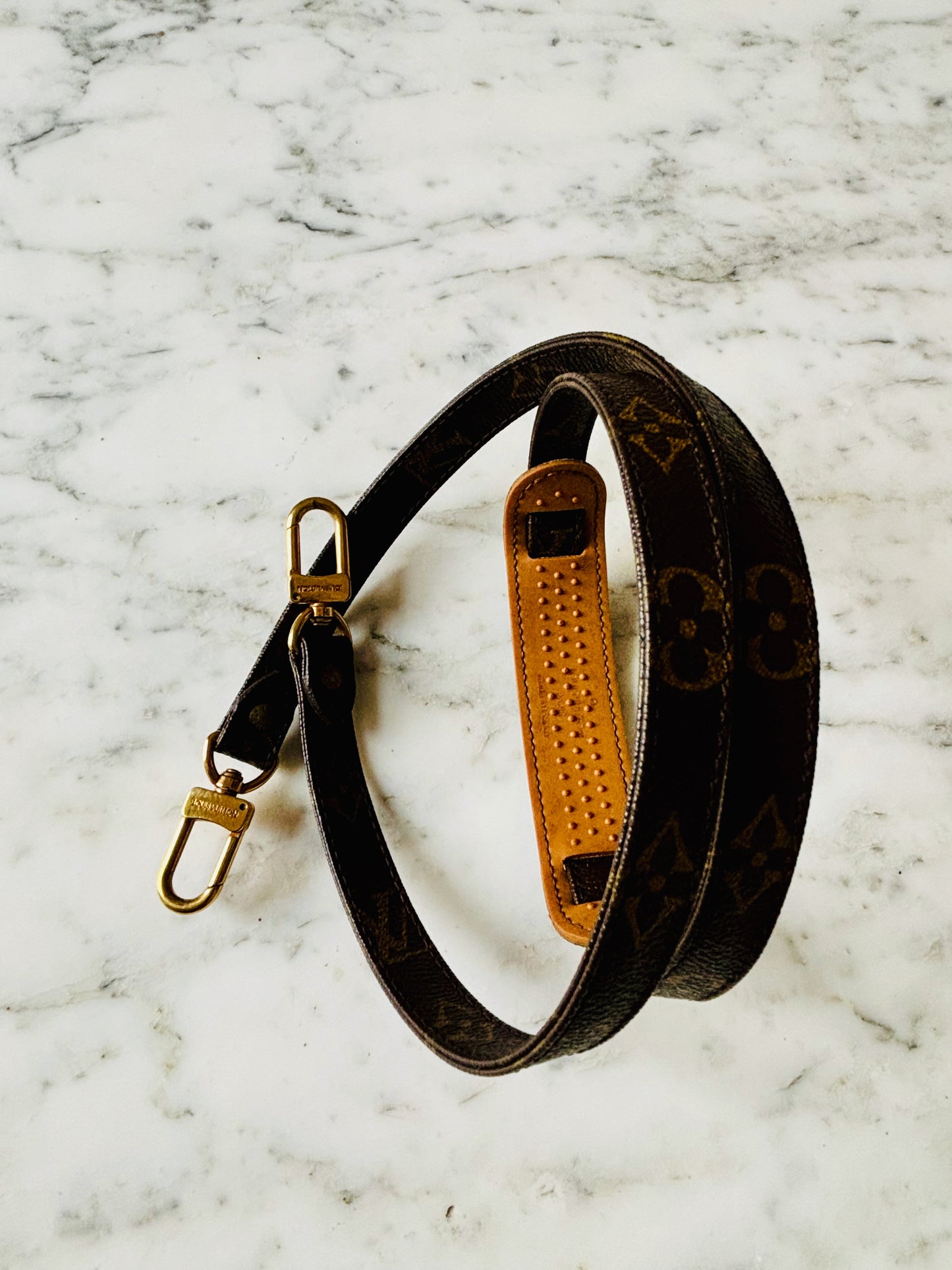 LOUIS VUITTON Bandoulière