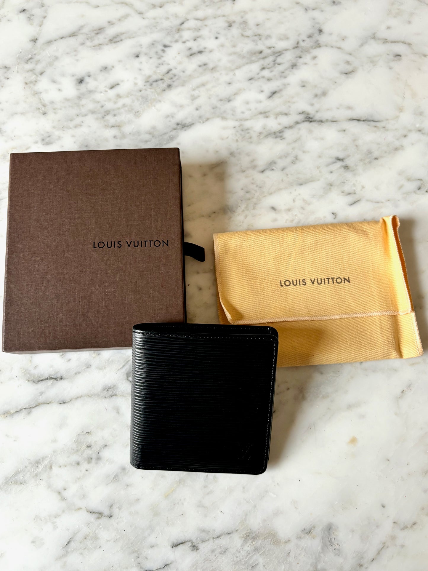 LOUIS VUITTON Portefeuille