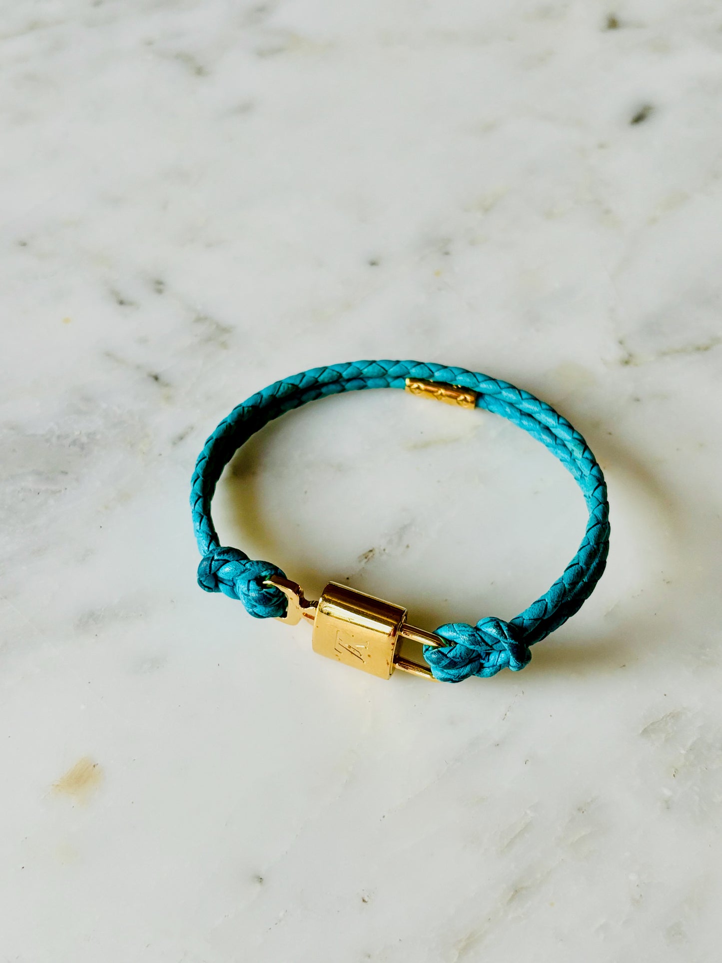 LOUIS VUITTON Bracelet Lockit