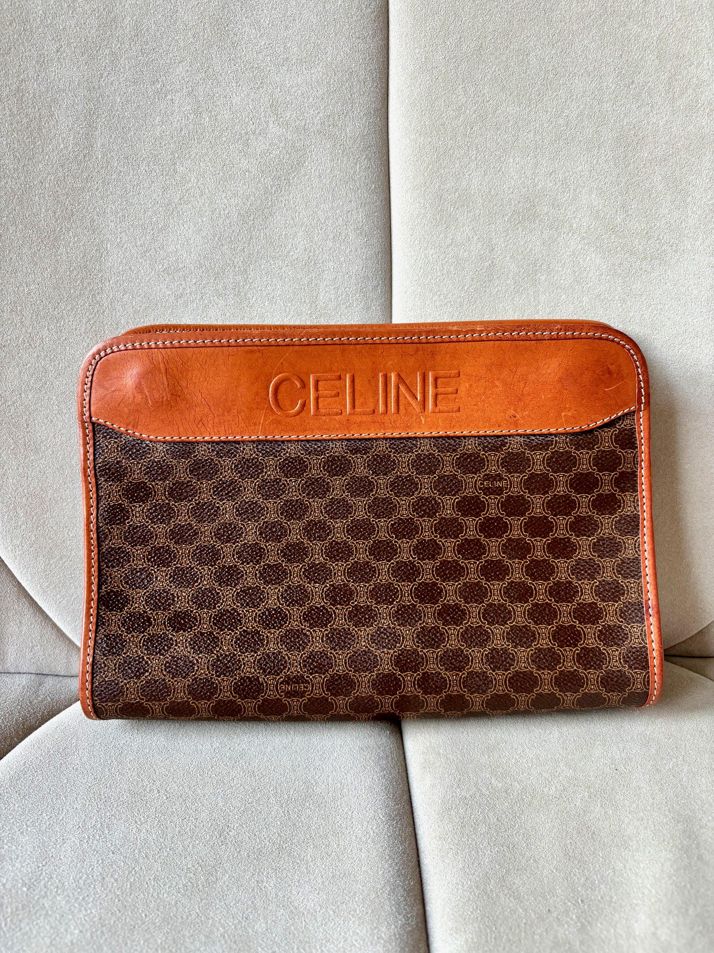 CÉLINE Pochette Triomphe