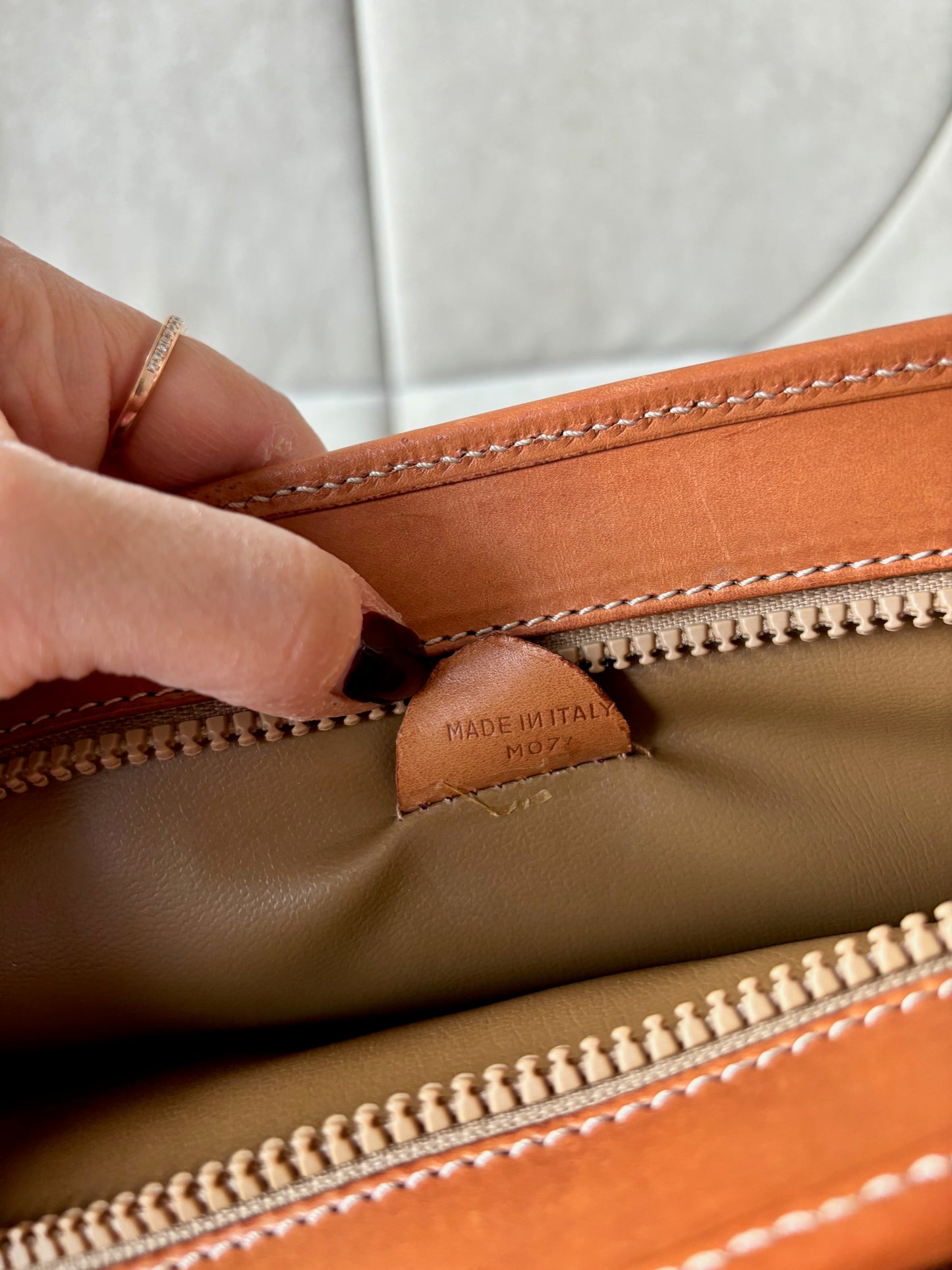 CÉLINE Pochette Triomphe