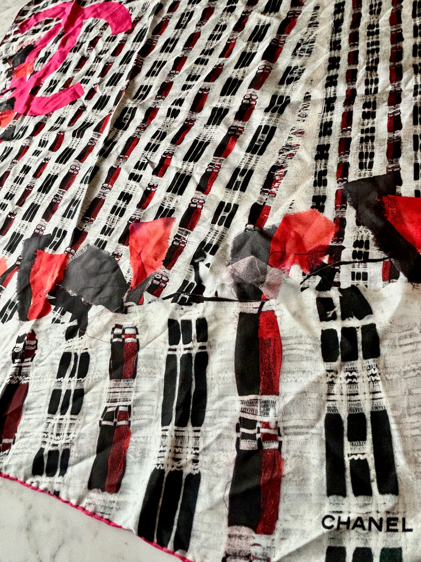 CHANEL Foulard en soie