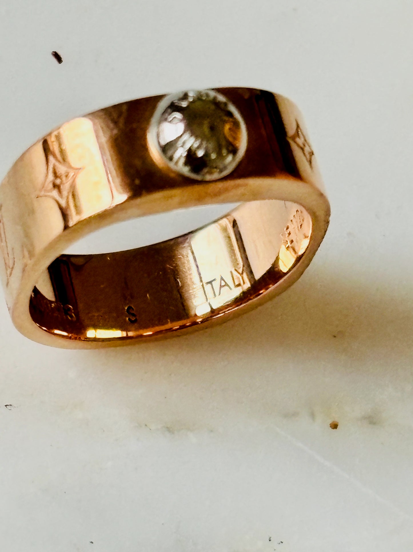 LOUIS VUITTON Bague Nanogram