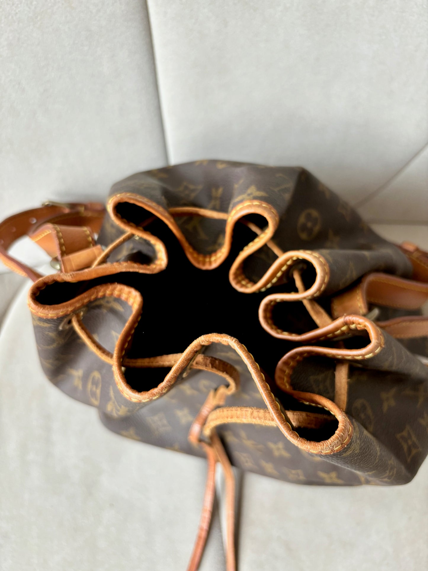 LOUIS VUITTON Sac Noé