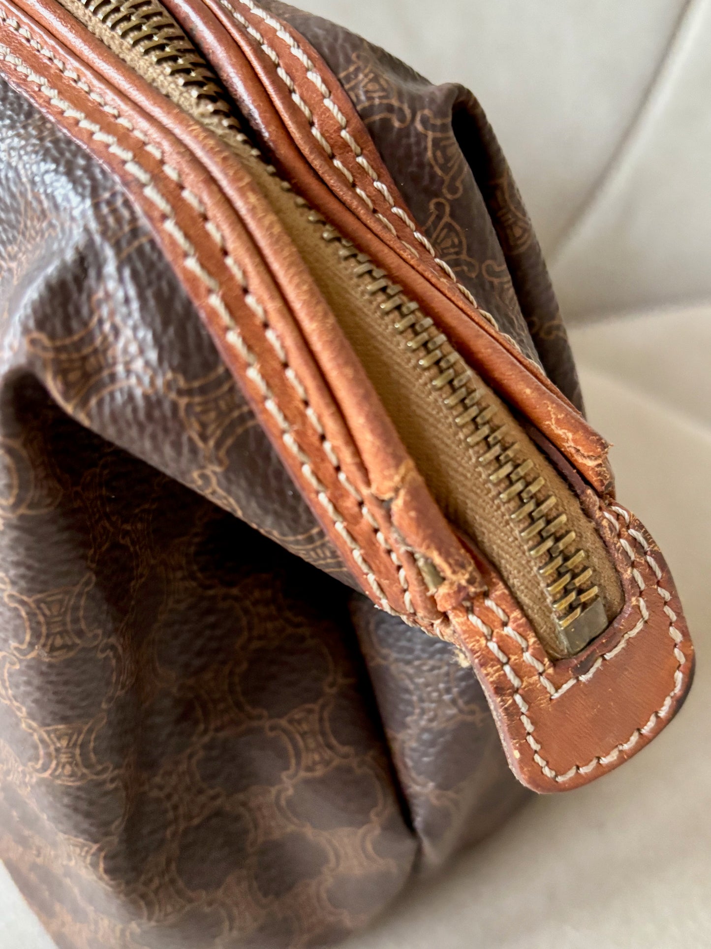 CÉLINE pochette Triomphe