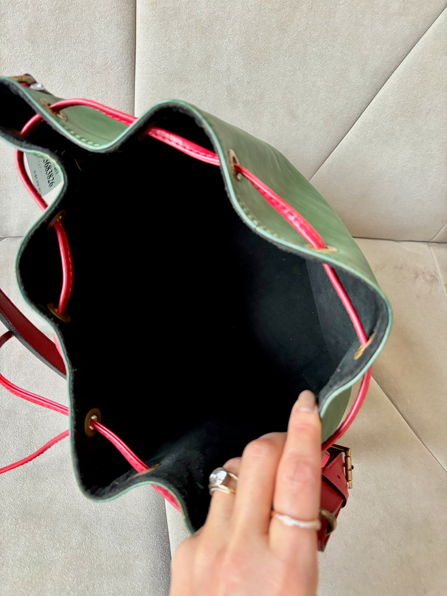 LOUIS VUITTON Sac Petit Noé