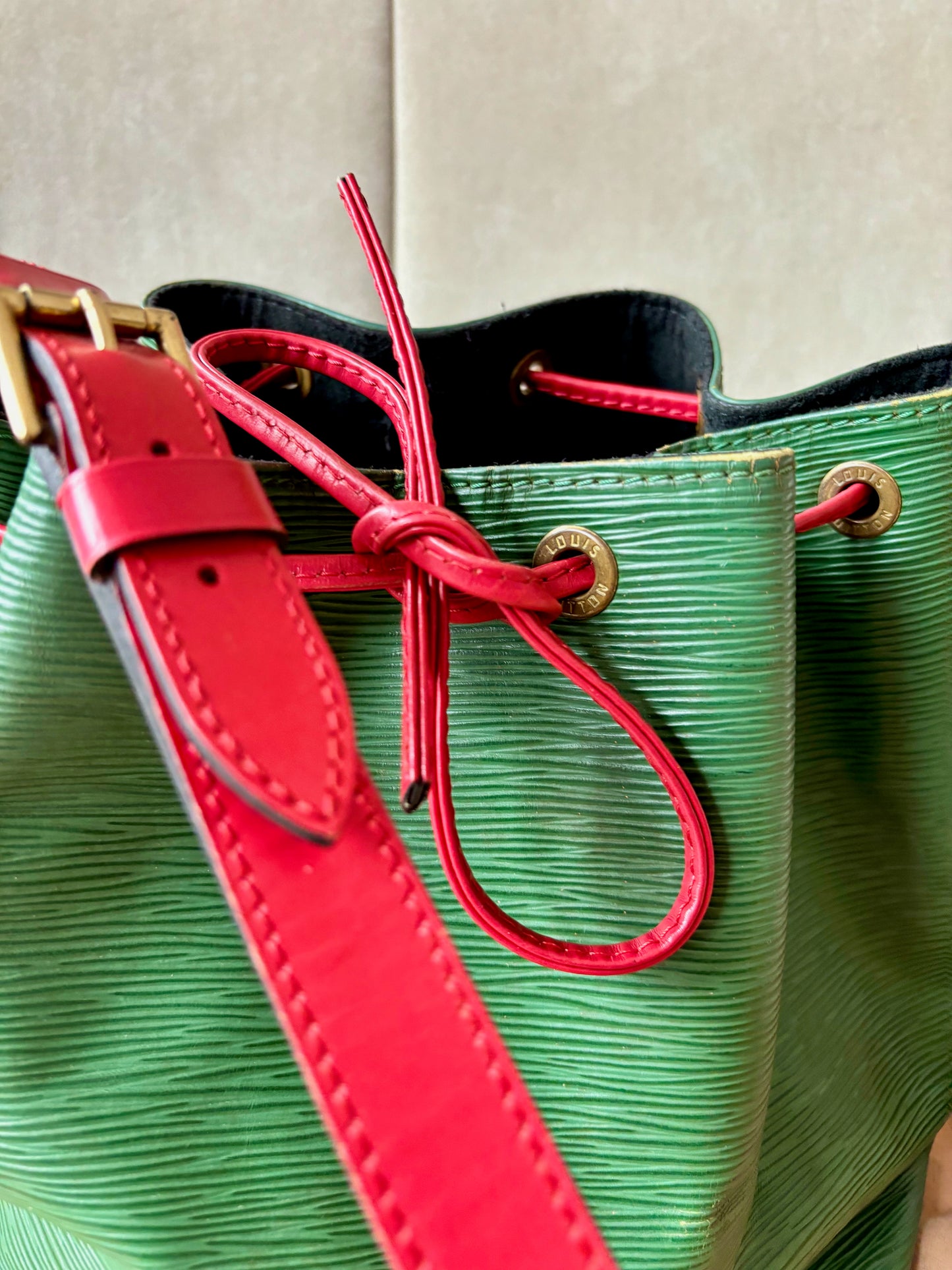 LOUIS VUITTON Sac Petit Noé
