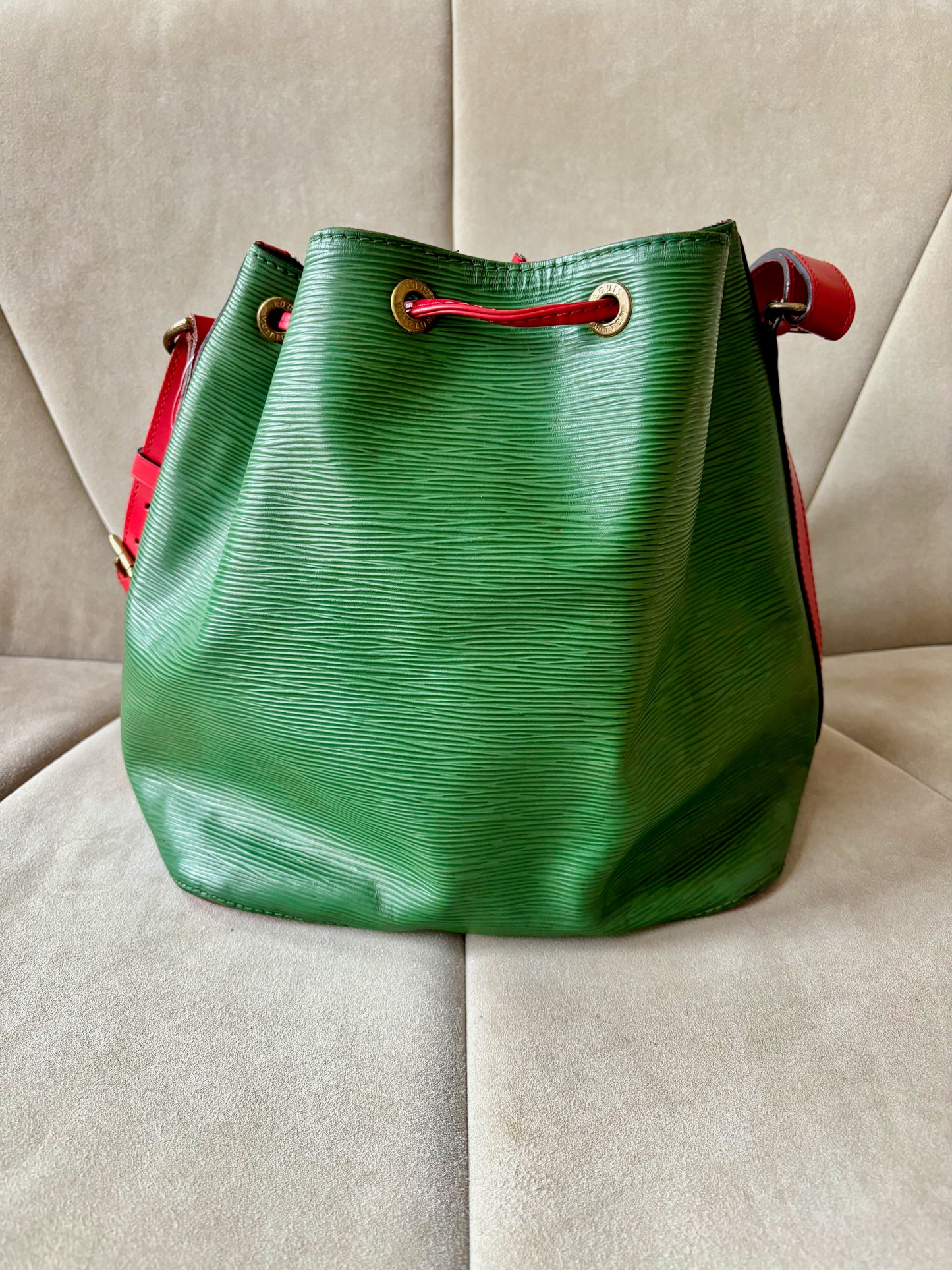LOUIS VUITTON Sac Petit Noé