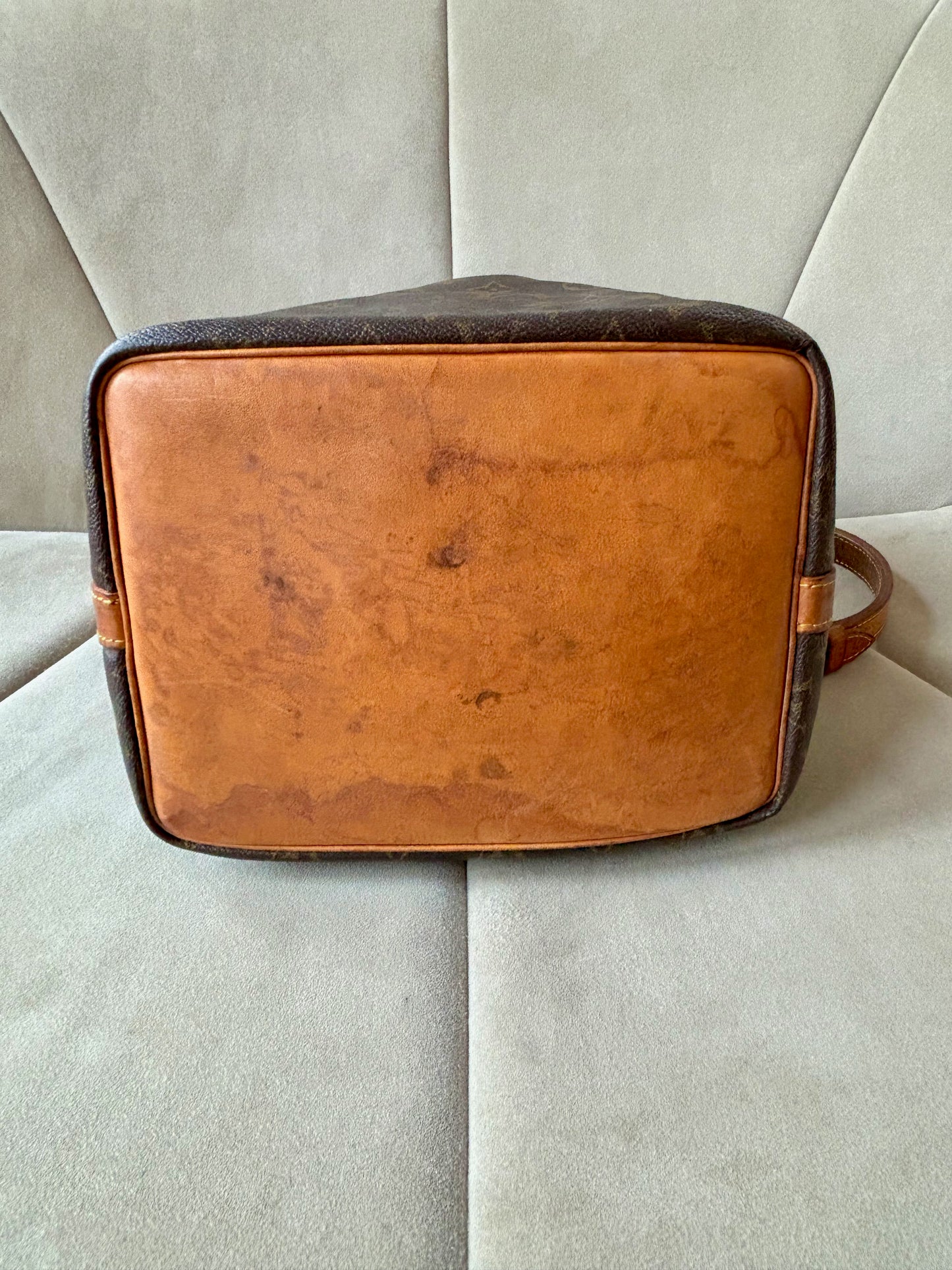LOUIS VUITTON Sac Petit Noé