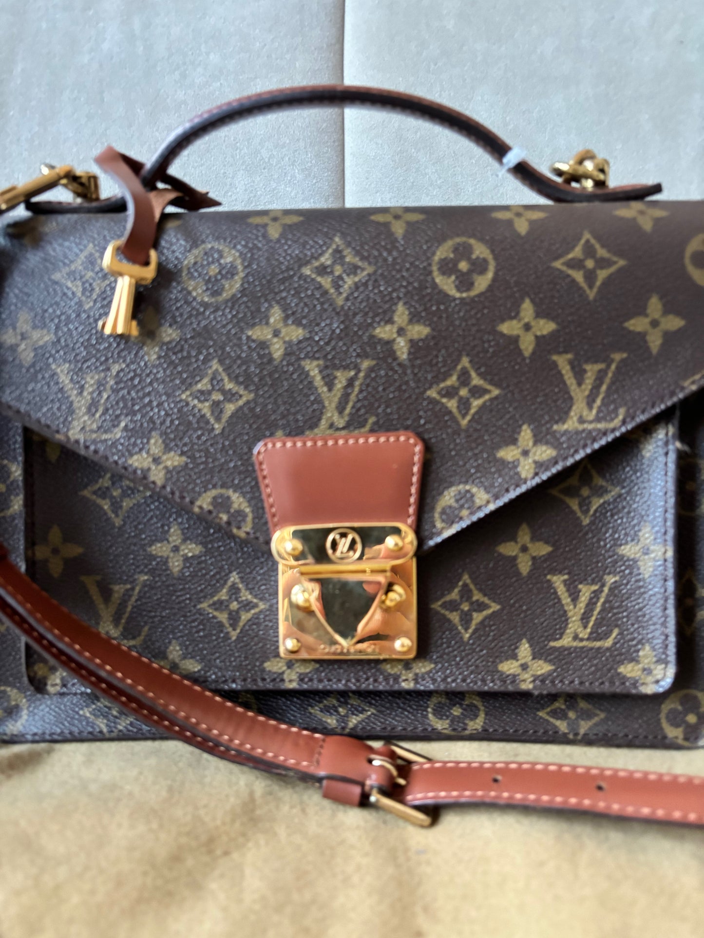 LOUIS VUITTON Sac Monceau