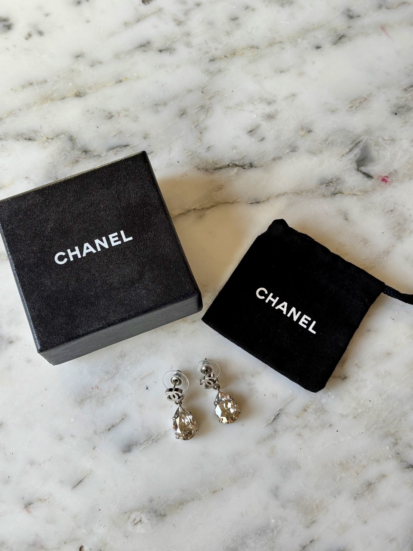 CHANEL Boucles d'oreilles
