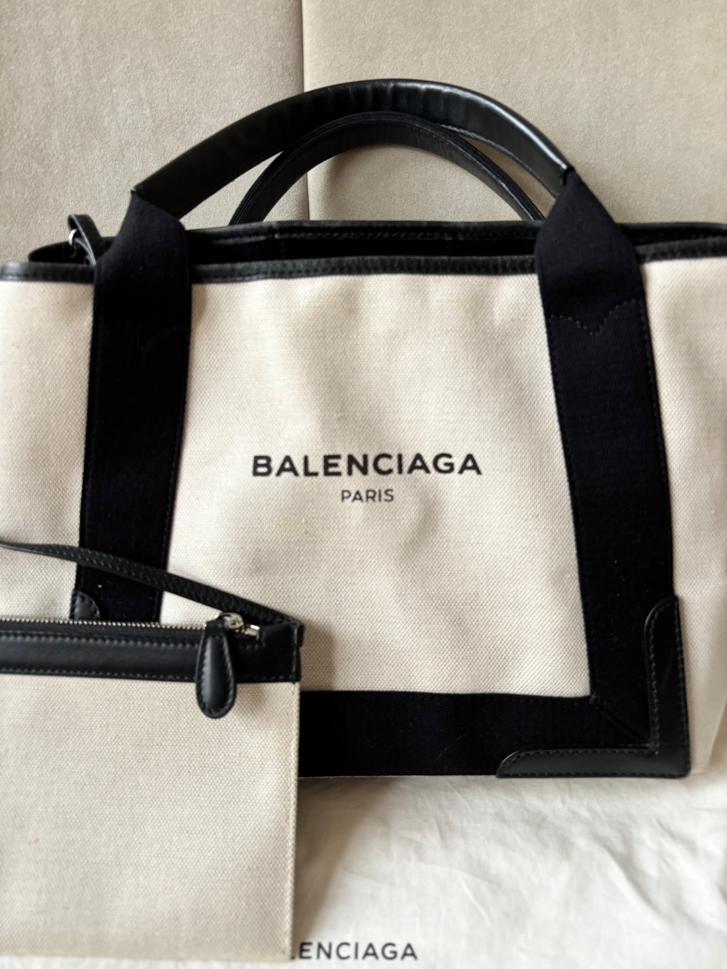 BALENCIAGA Sac cabas