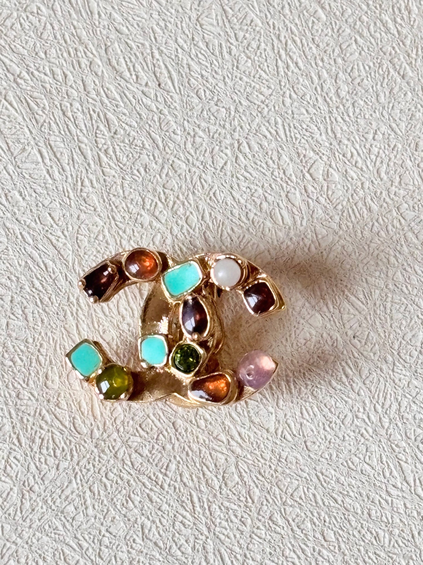 CHANEL Boucle d'oreille solitaire