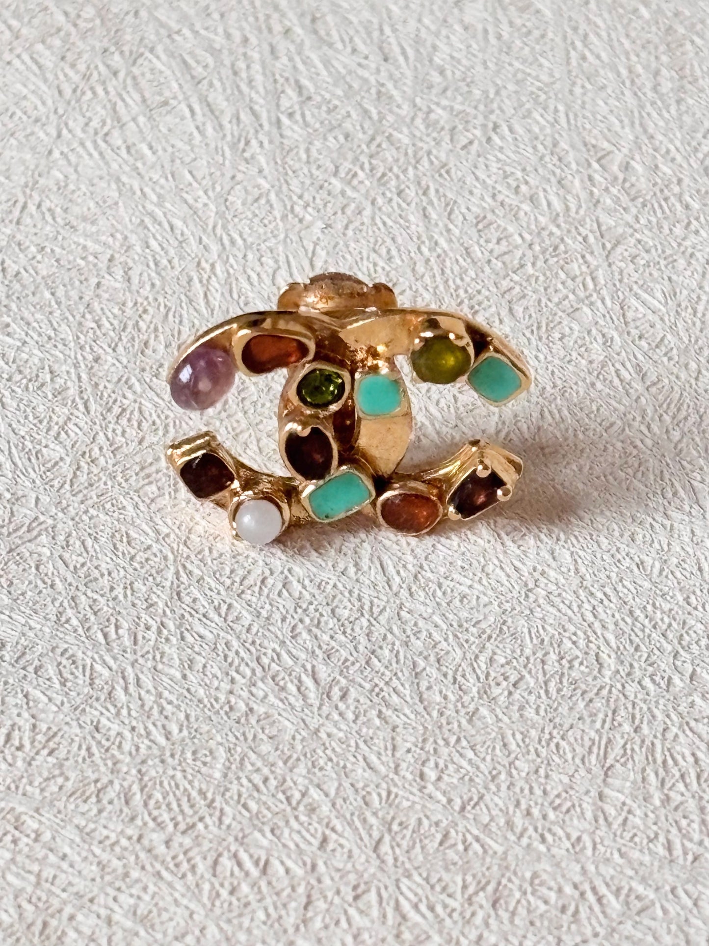 CHANEL Boucle d'oreille solitaire