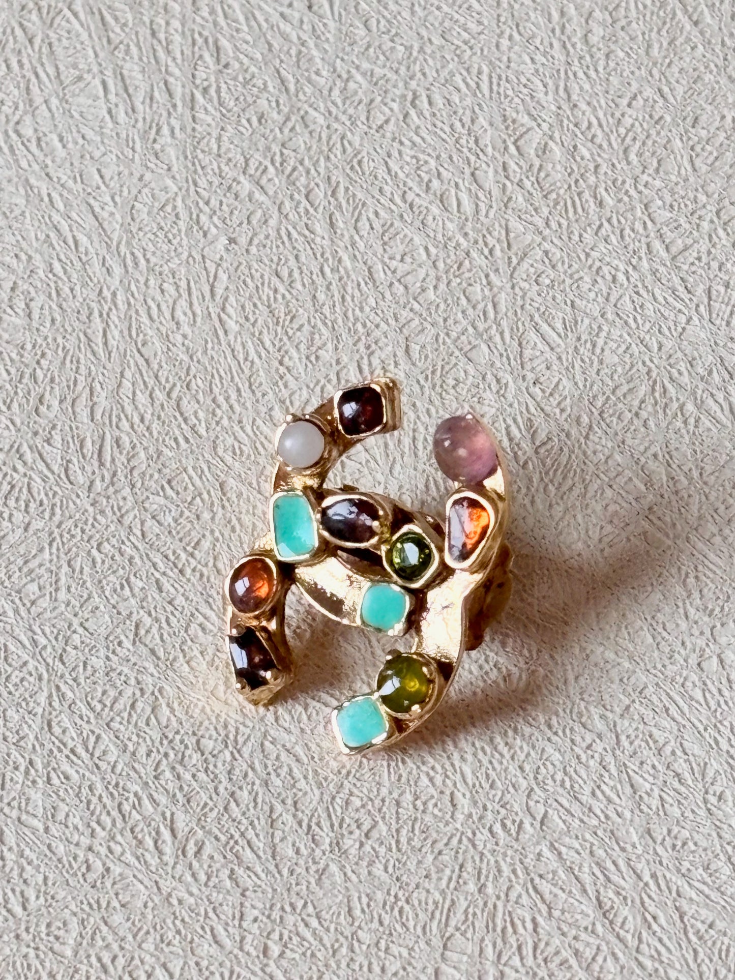 CHANEL Boucle d'oreille solitaire