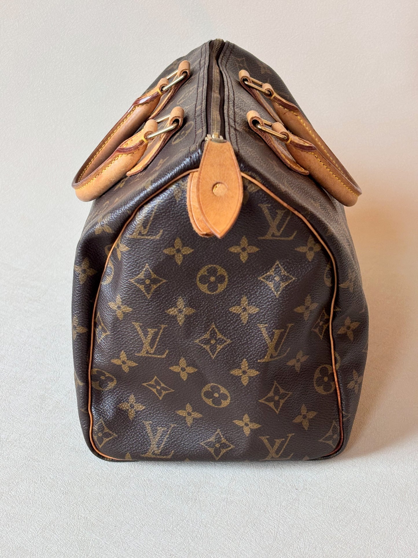 LOUIS VUITTON Speedy 30