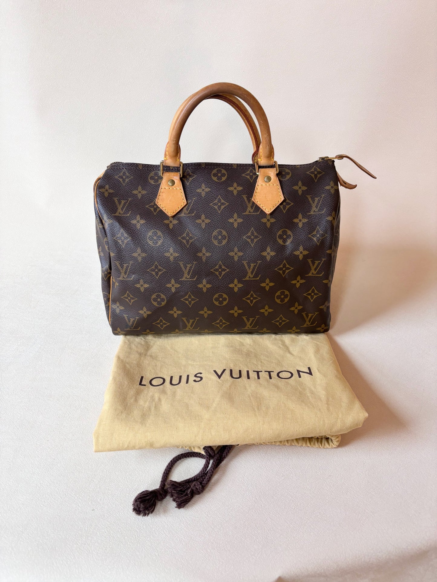 LOUIS VUITTON Speedy 30