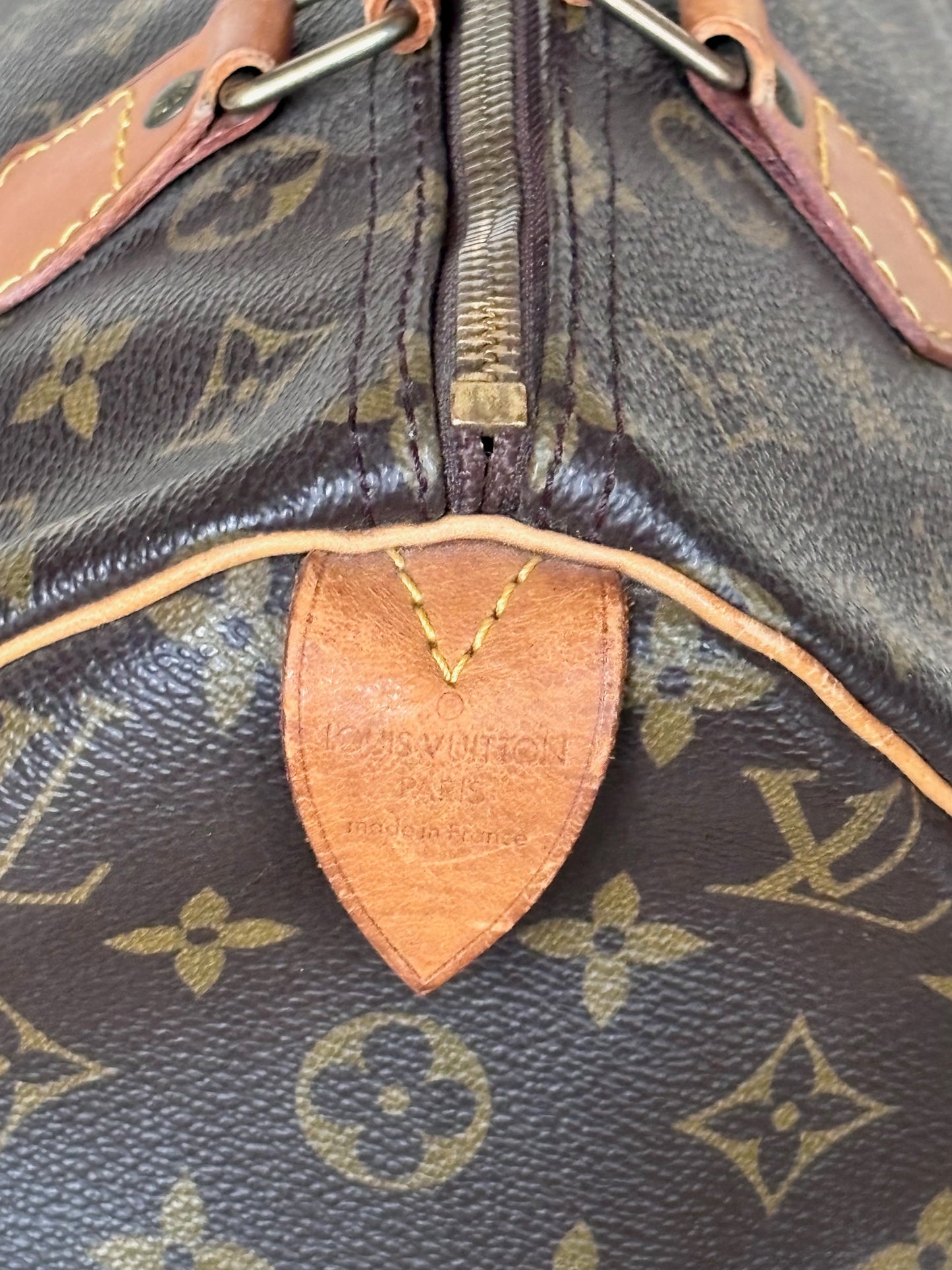 LOUIS VUITTON Speedy 30