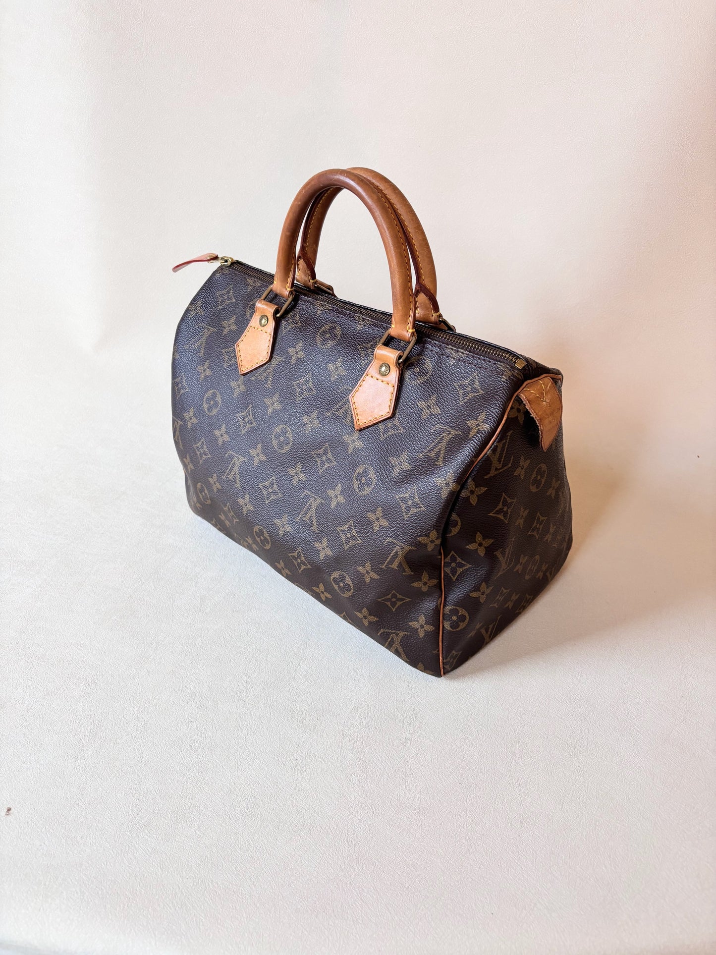LOUIS VUITTON Speedy 30