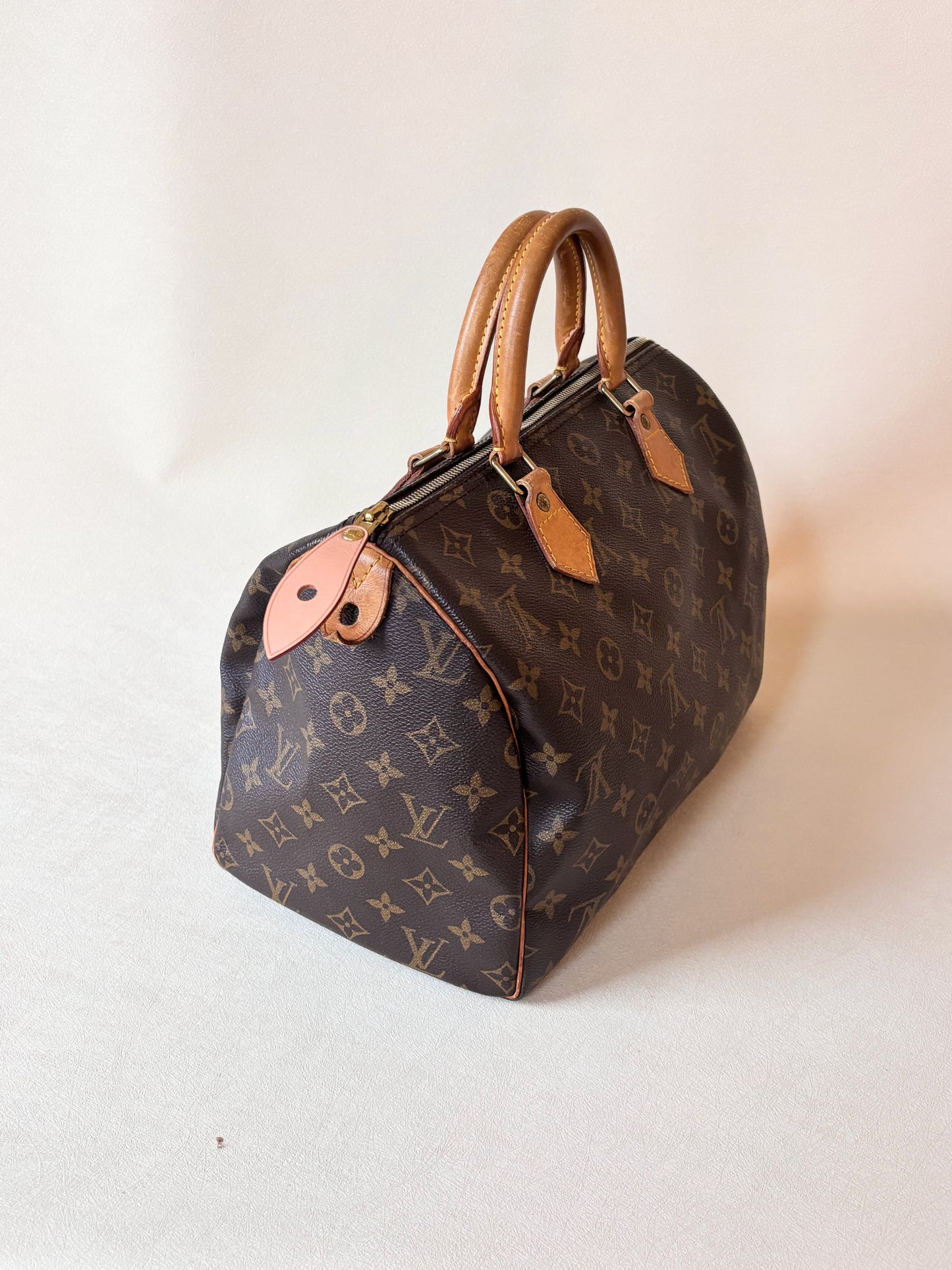 LOUIS VUITTON Speedy 30