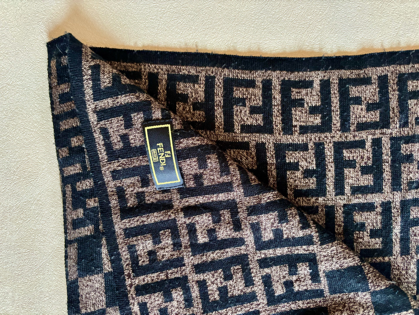 FENDI Écharpe