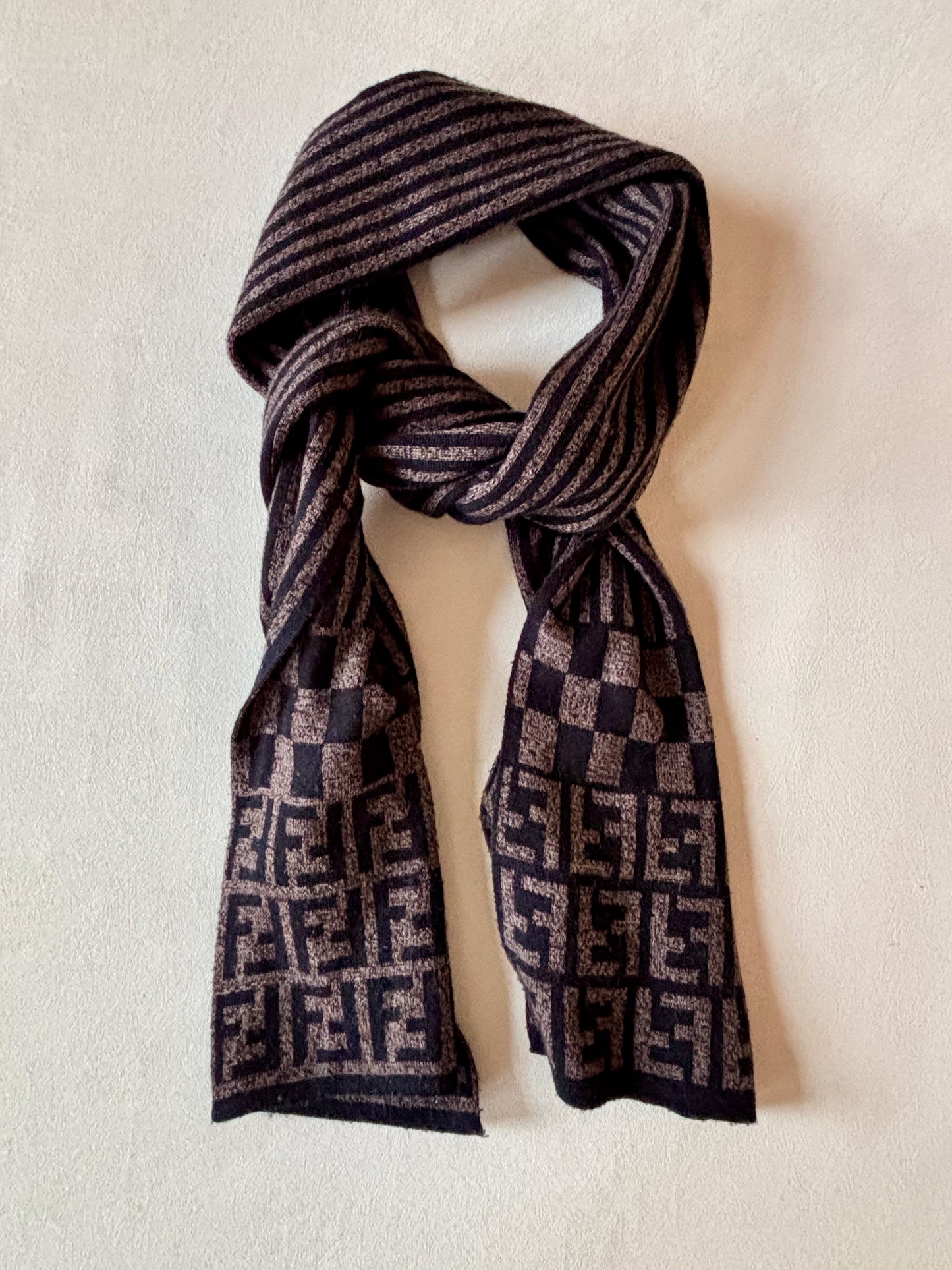 FENDI Écharpe