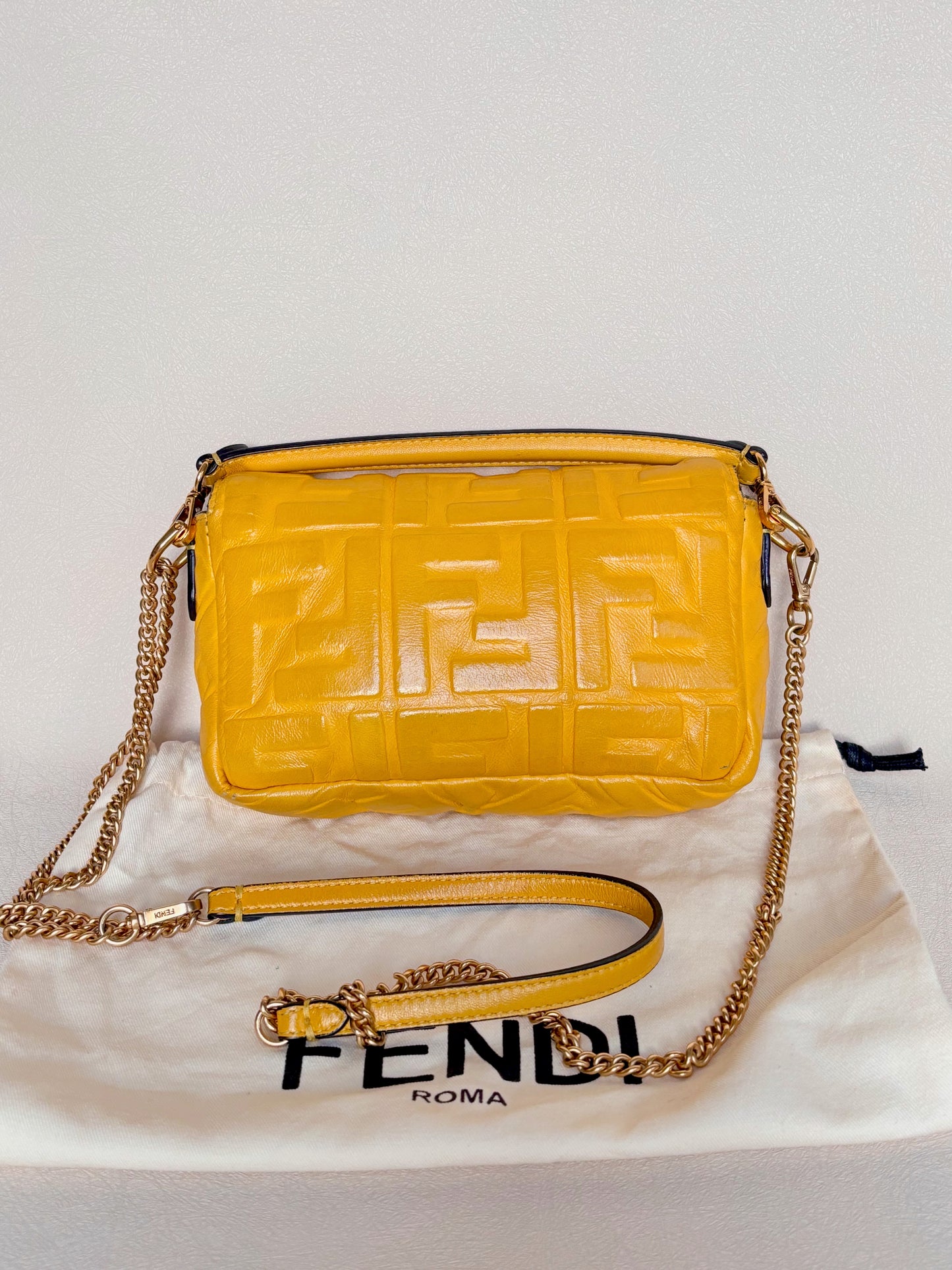 FENDI Sac Baguette Mini