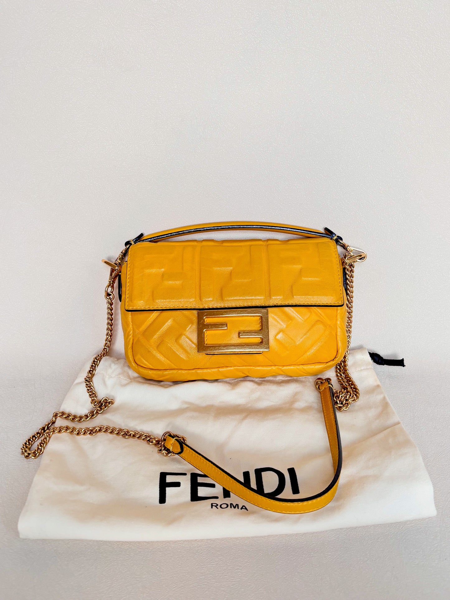 FENDI Sac Baguette Mini