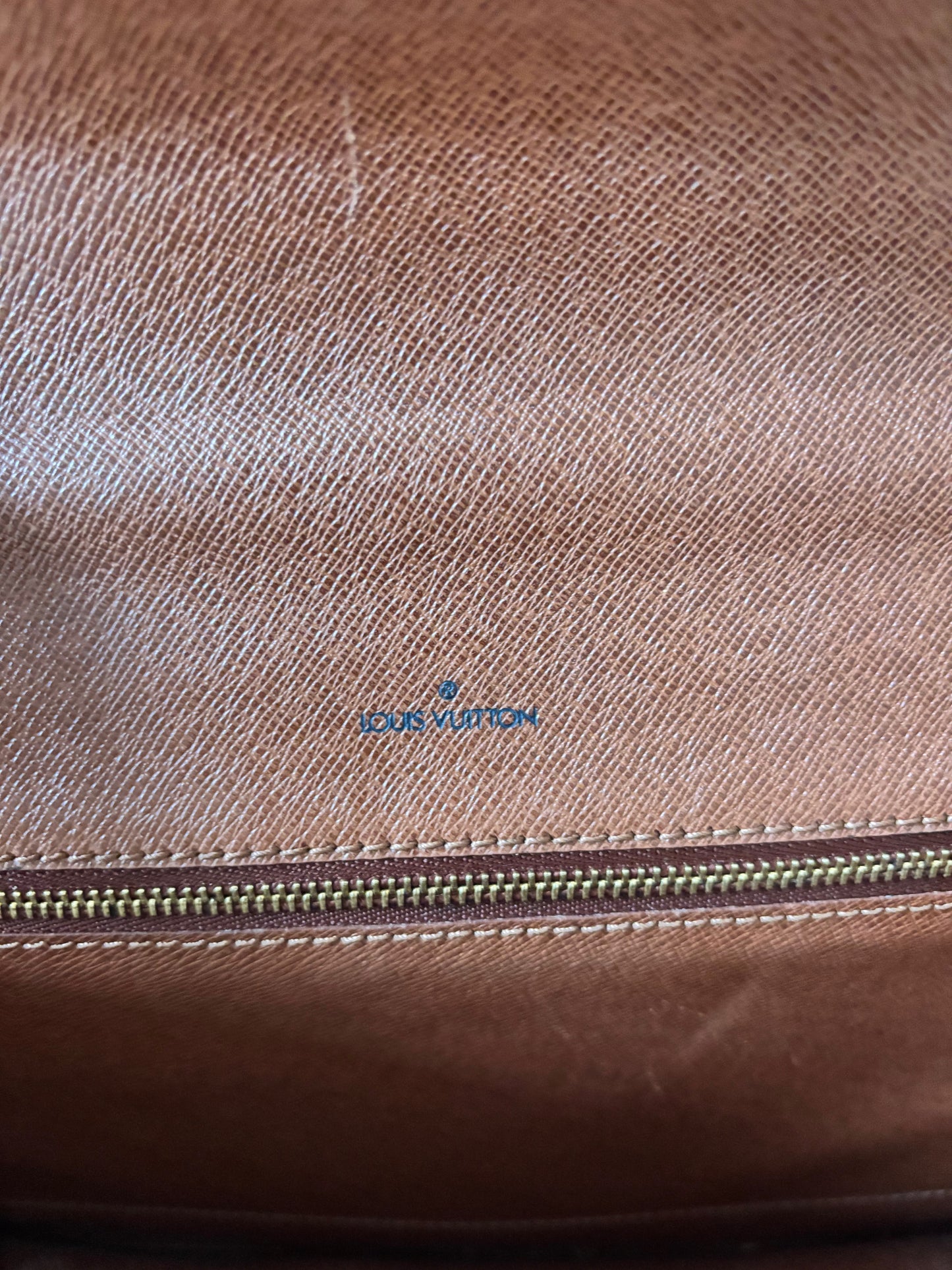 LOUIS VUITTON Sac Monceau 26