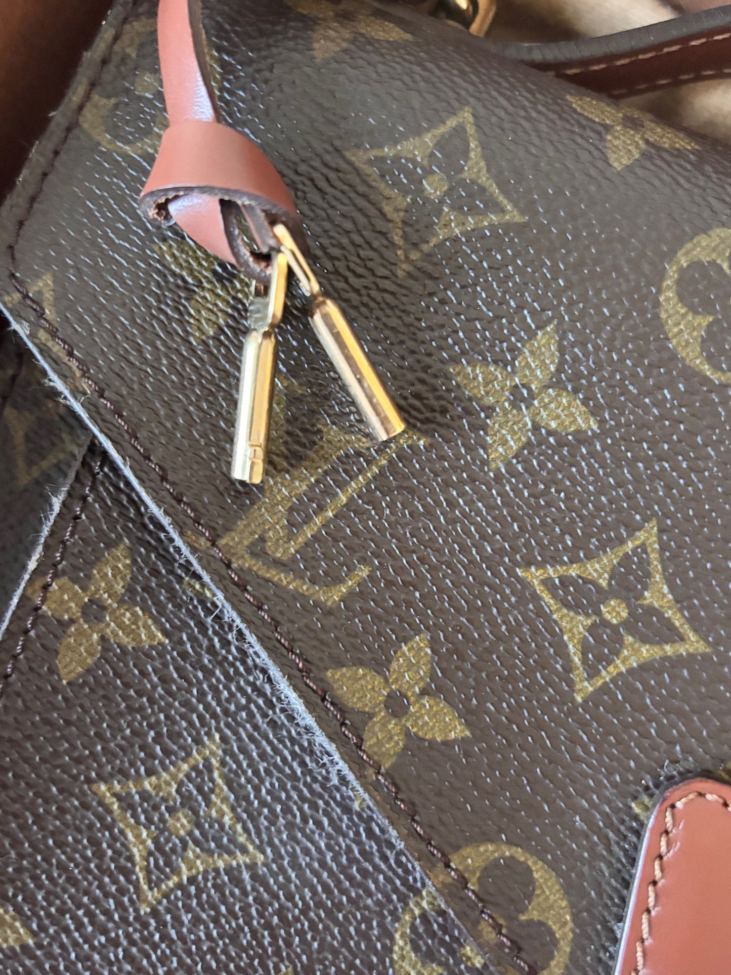LOUIS VUITTON Sac Monceau 26