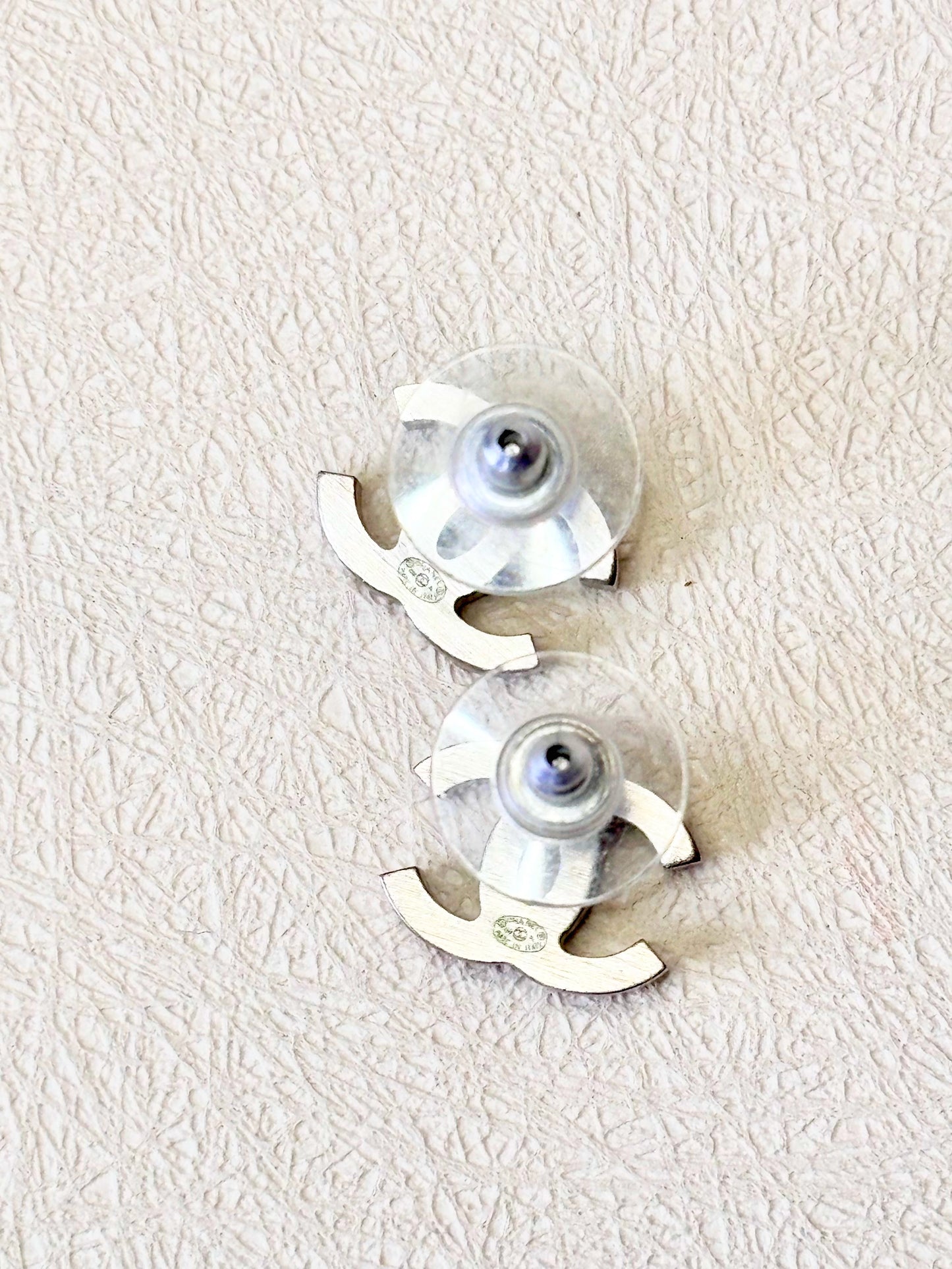 CHANEL Boucles d'oreilles Strass