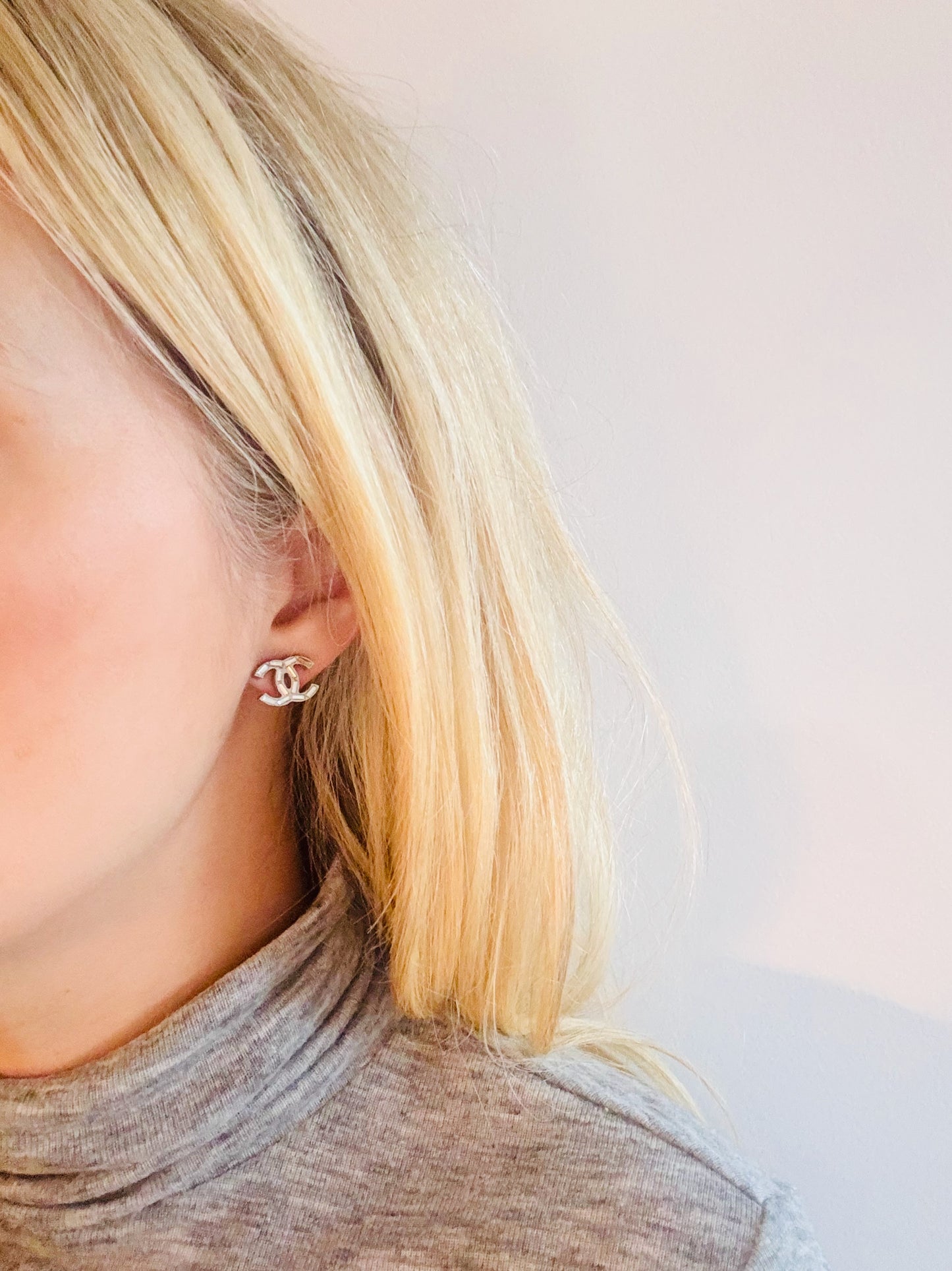CHANEL Boucles d'oreilles Strass