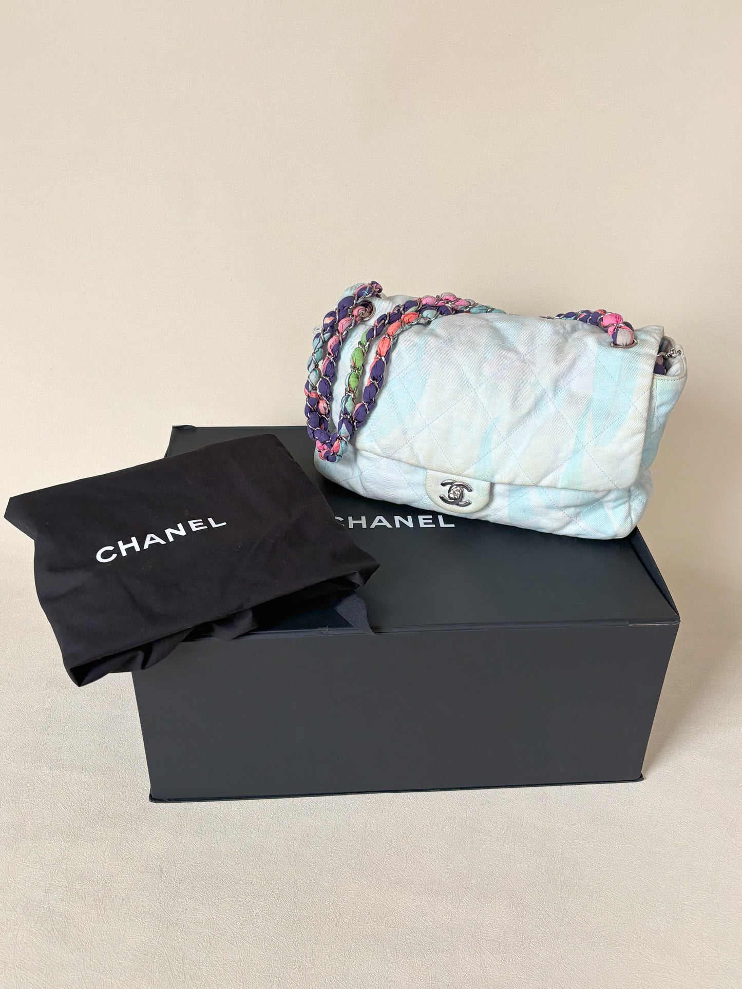 CHANEL Sac timeless denim