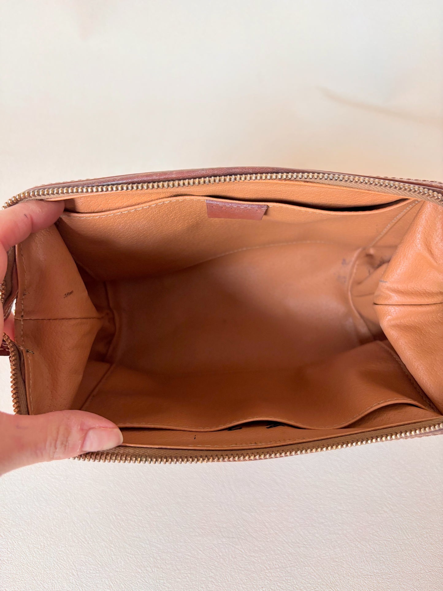 CÉLINE Pochette Triomphe