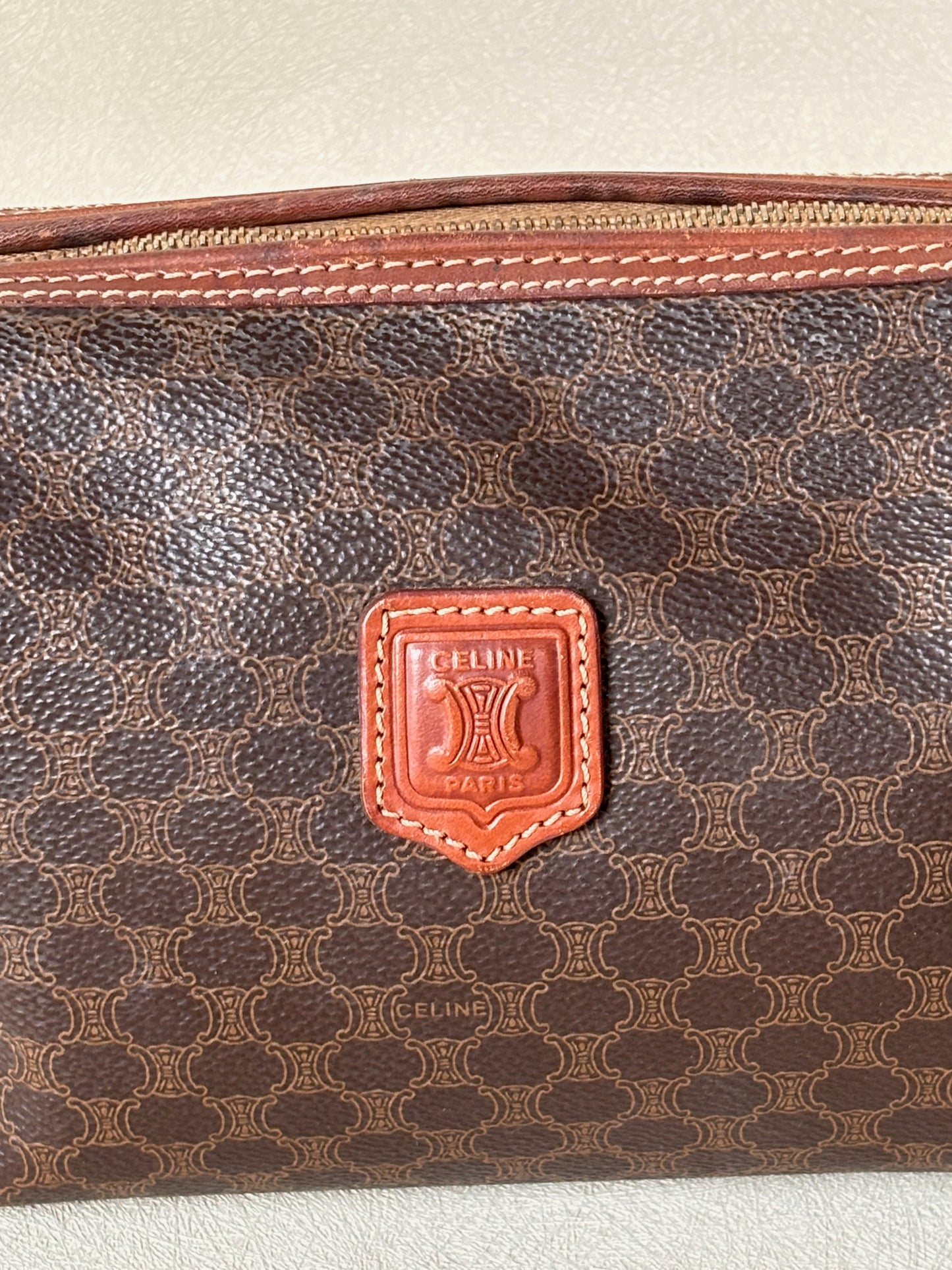 CÉLINE Pochette Triomphe
