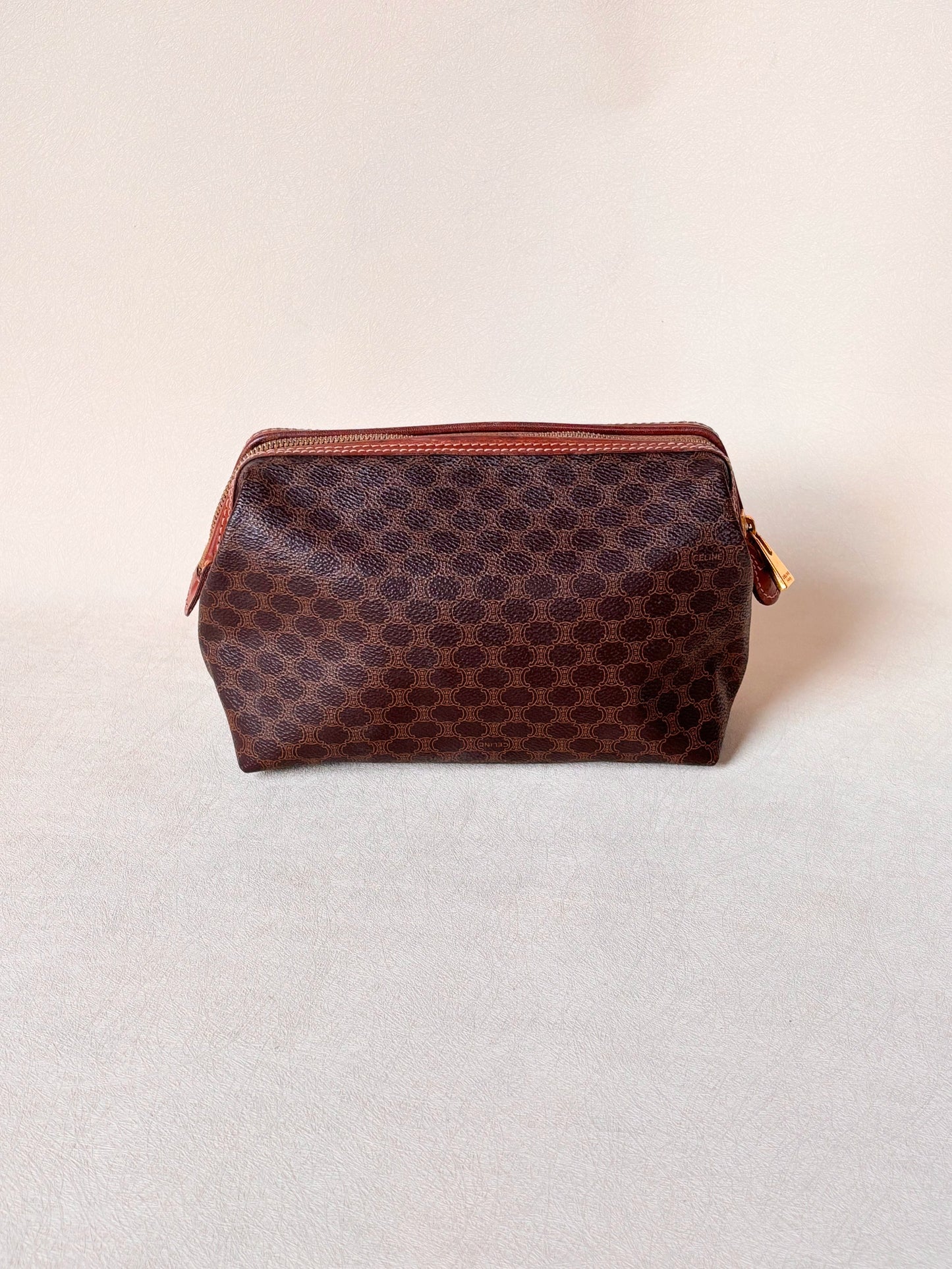 CÉLINE Pochette Triomphe