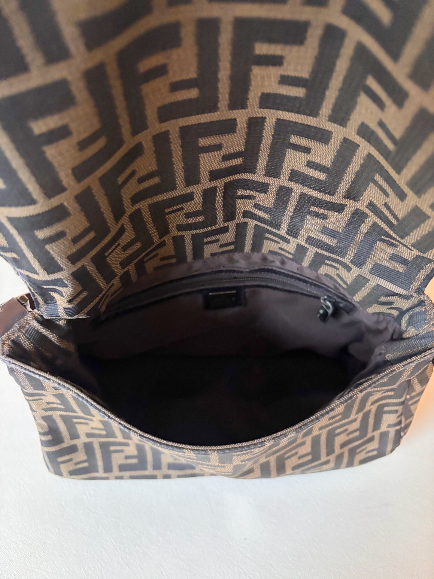 FENDI Sac Mamma Baguette