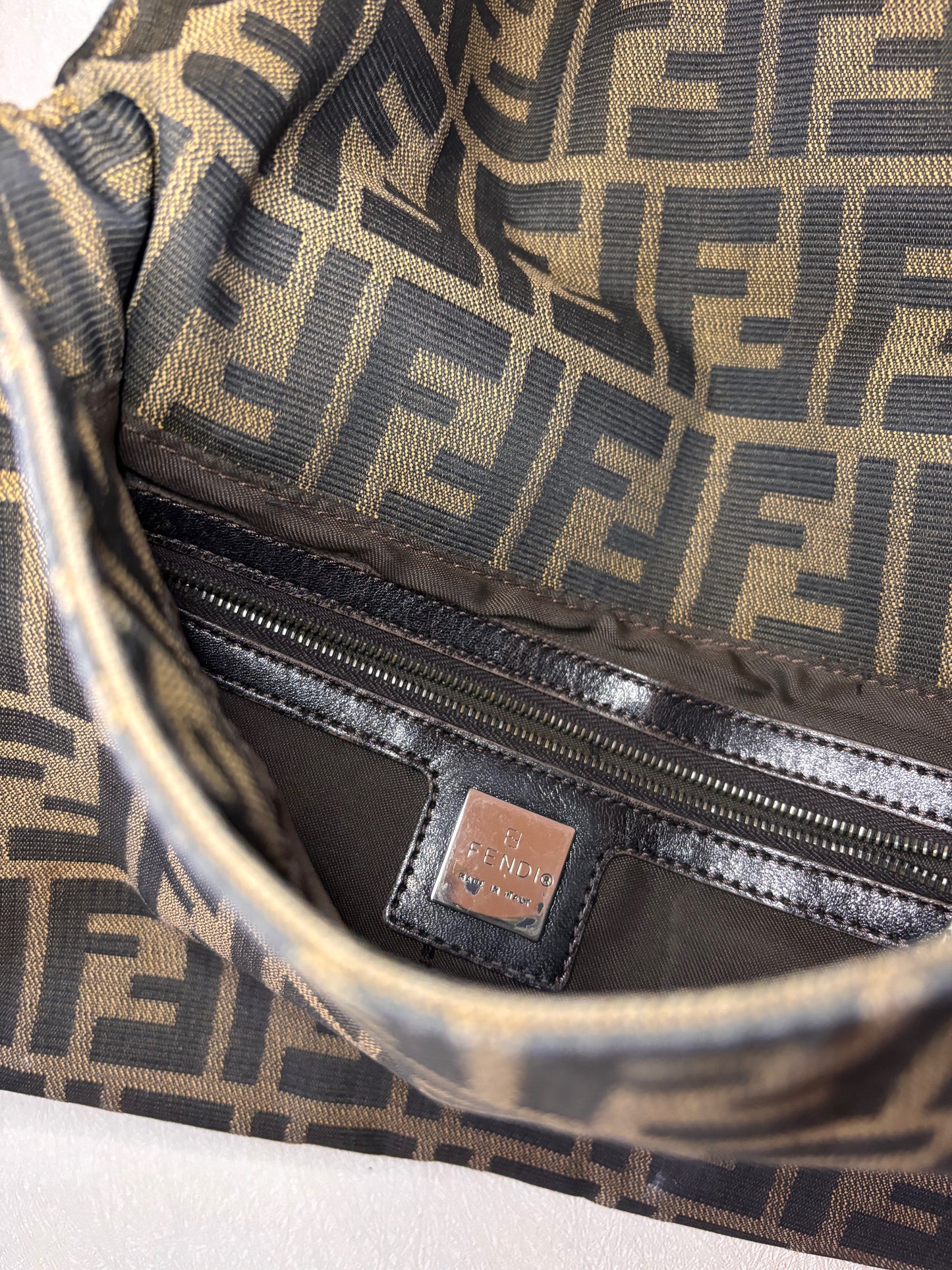 FENDI Sac Mamma Baguette