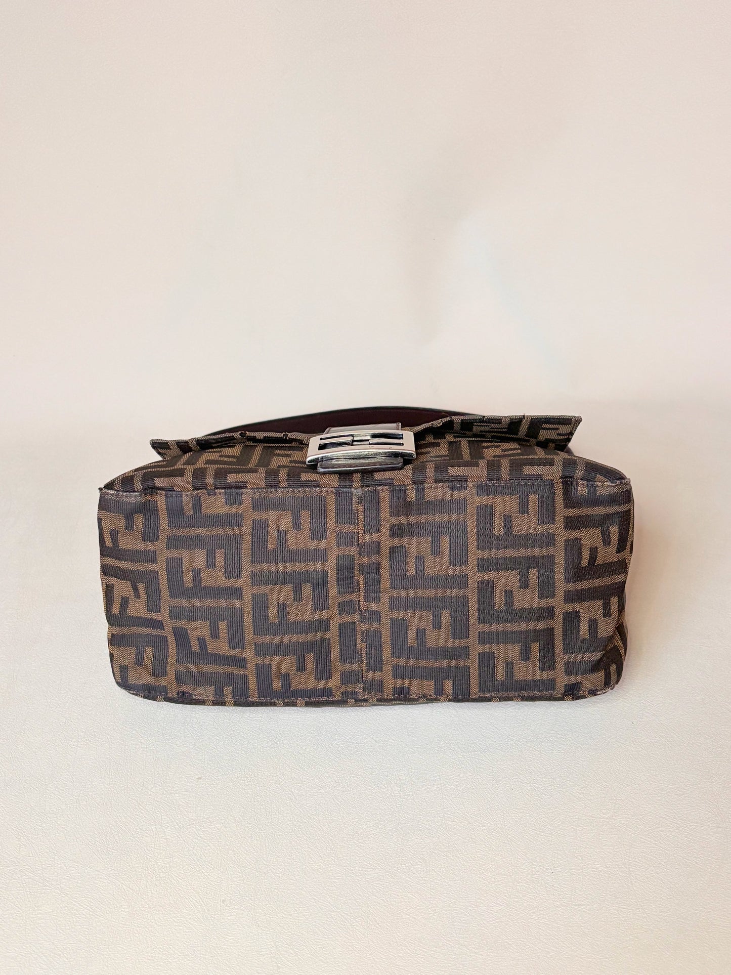 FENDI Sac Mamma Baguette