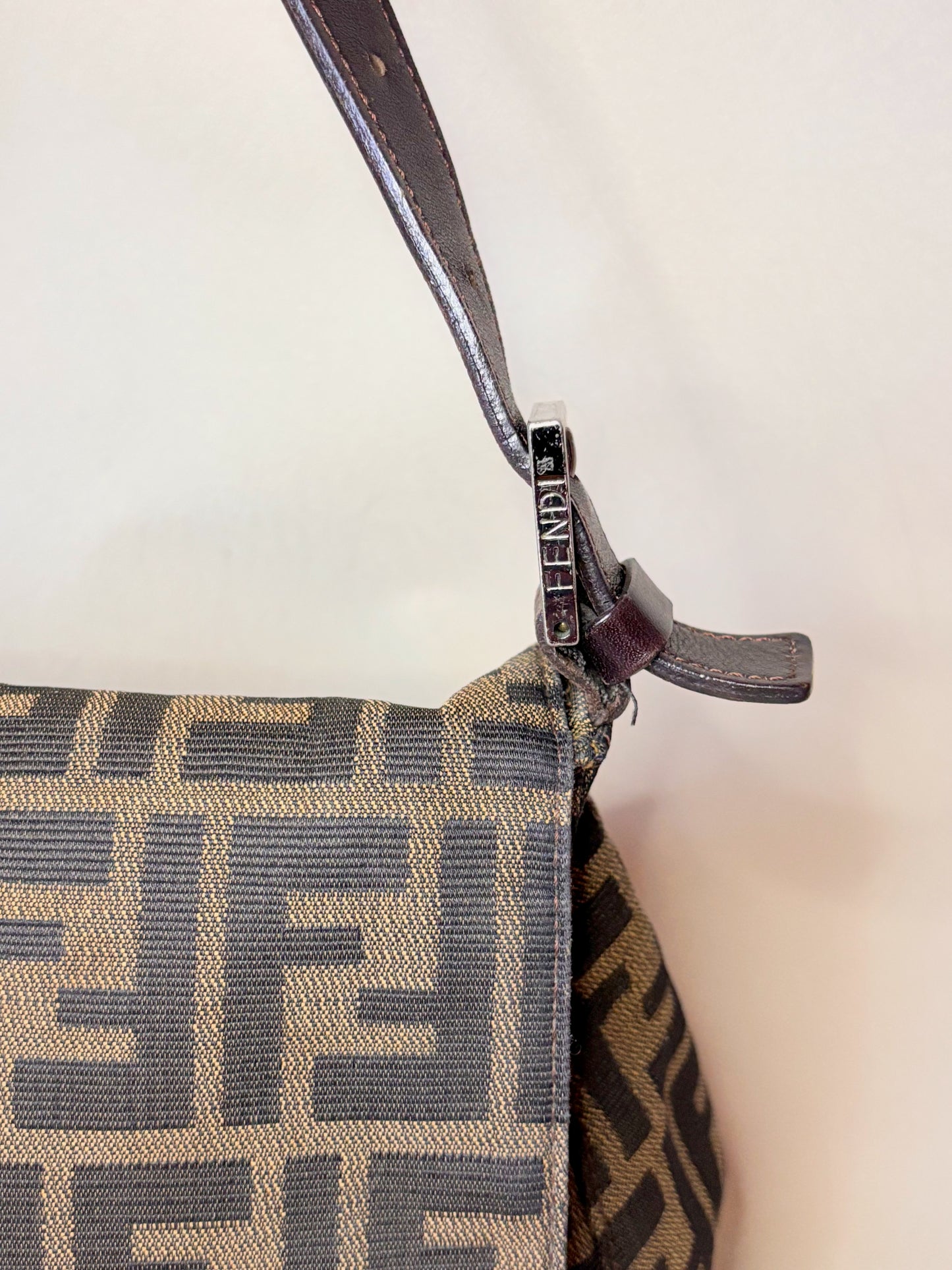FENDI Sac Mamma Baguette